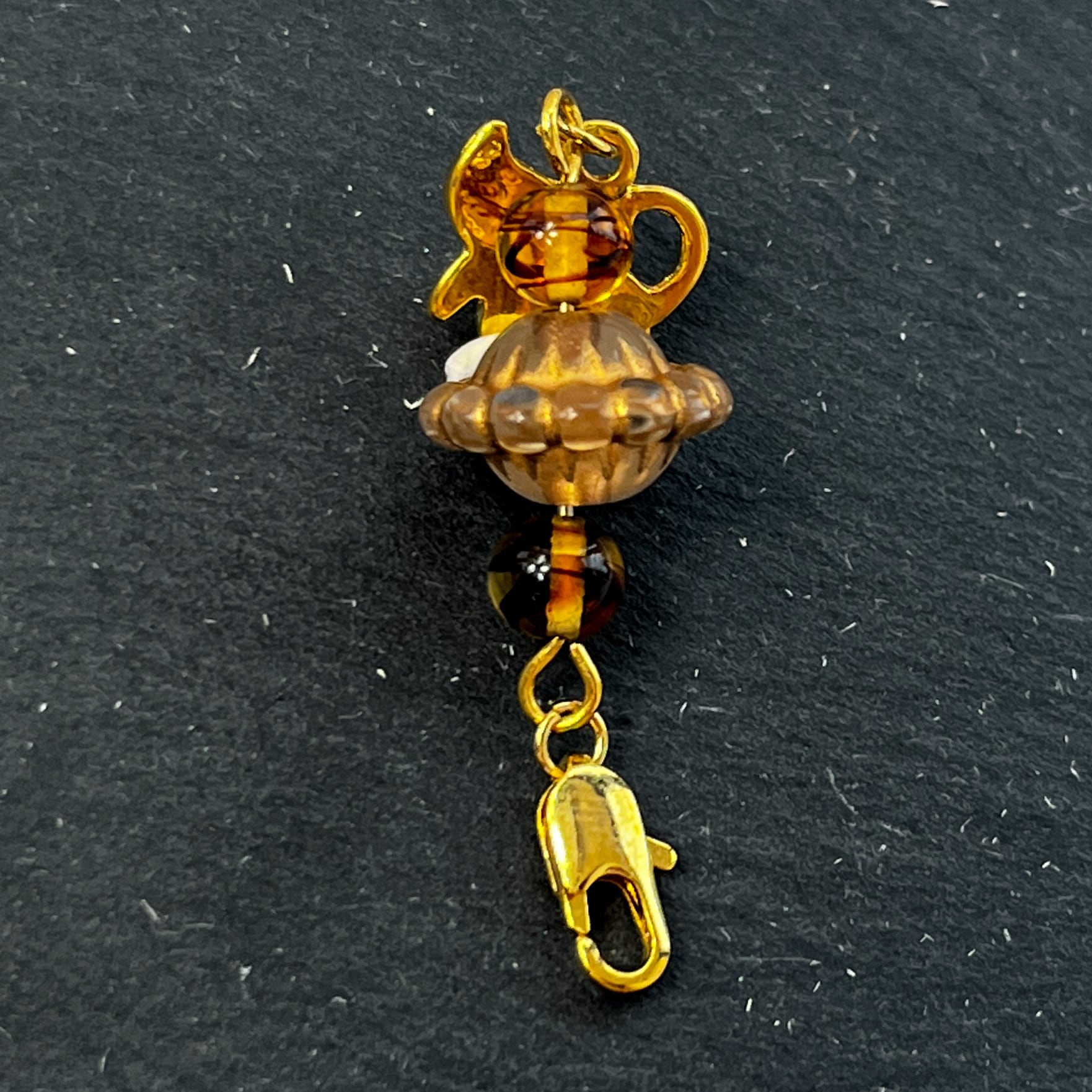 よく見ると猫シリーズ そろばんの様な円盤ヴィンテージビーズクリア