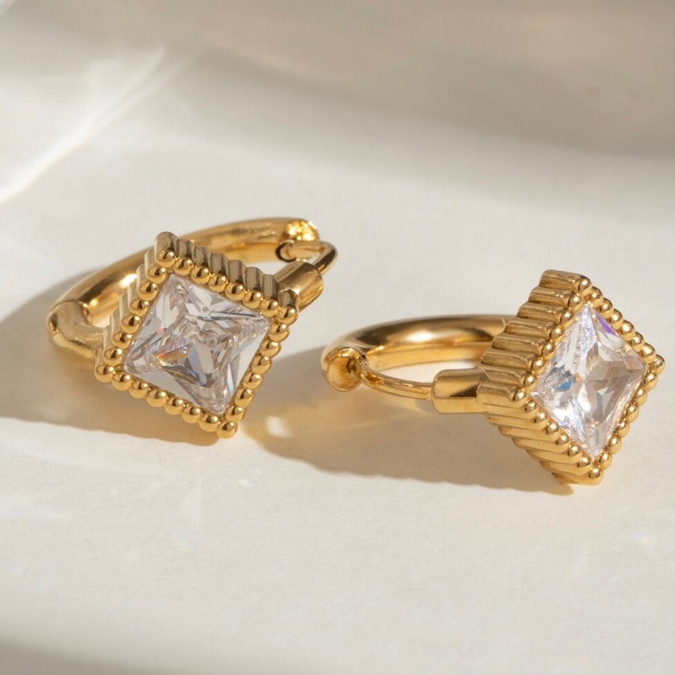 square stone hoop pierce