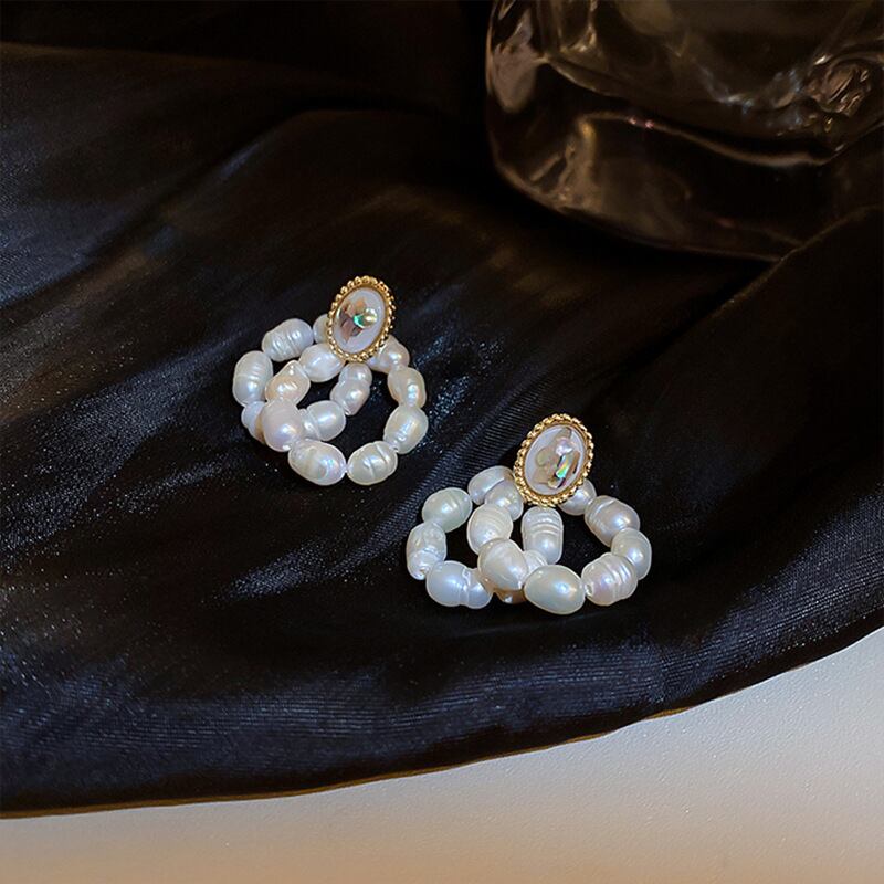 バロック風ピアス