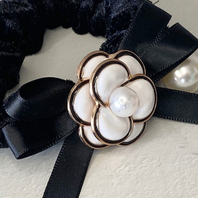 ペット ベロア チョーカー カメリア パール リボン アクセサリー お出かけ お誕生日 ネックレス ホワイト