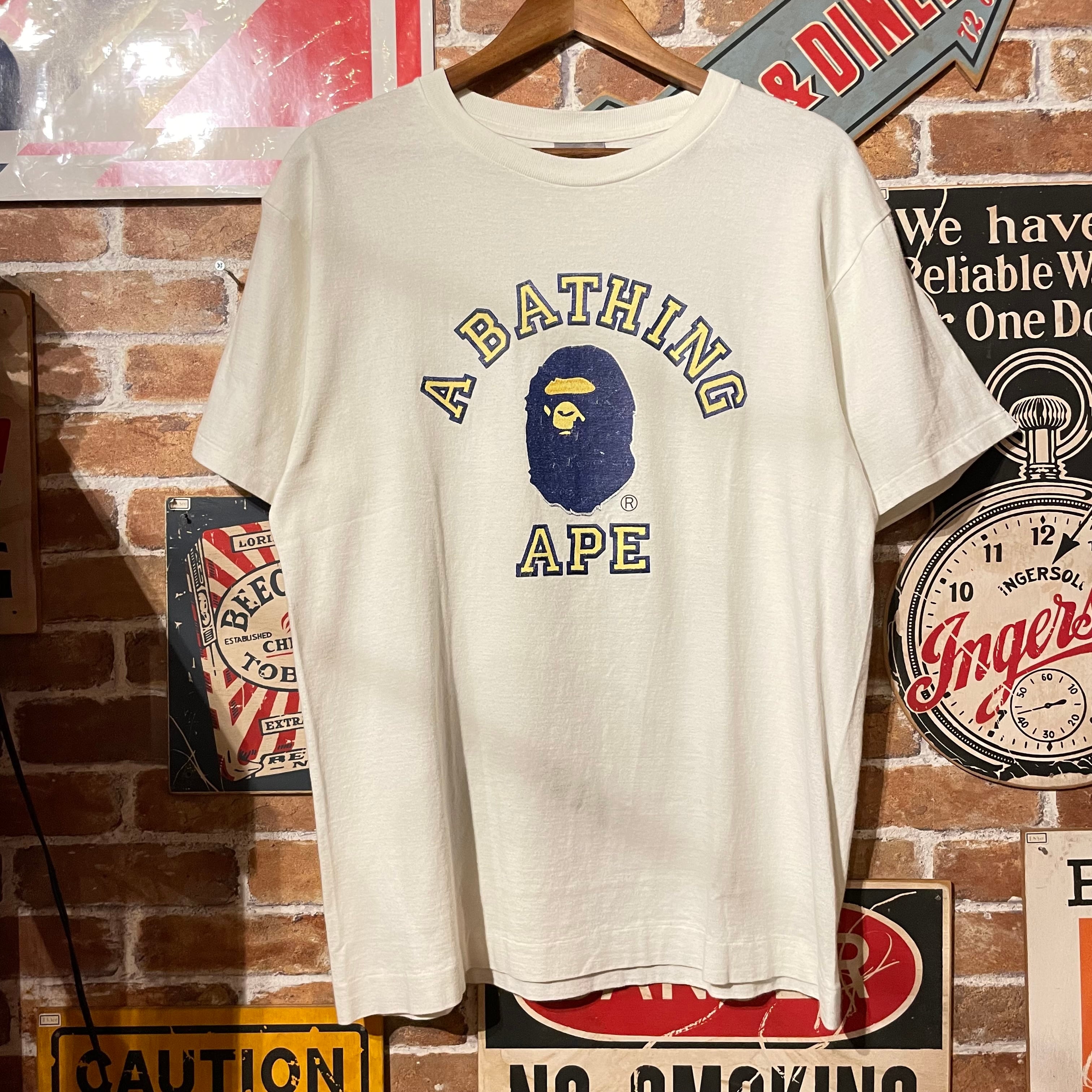 A BATHING APE Tシャツ デカロゴ