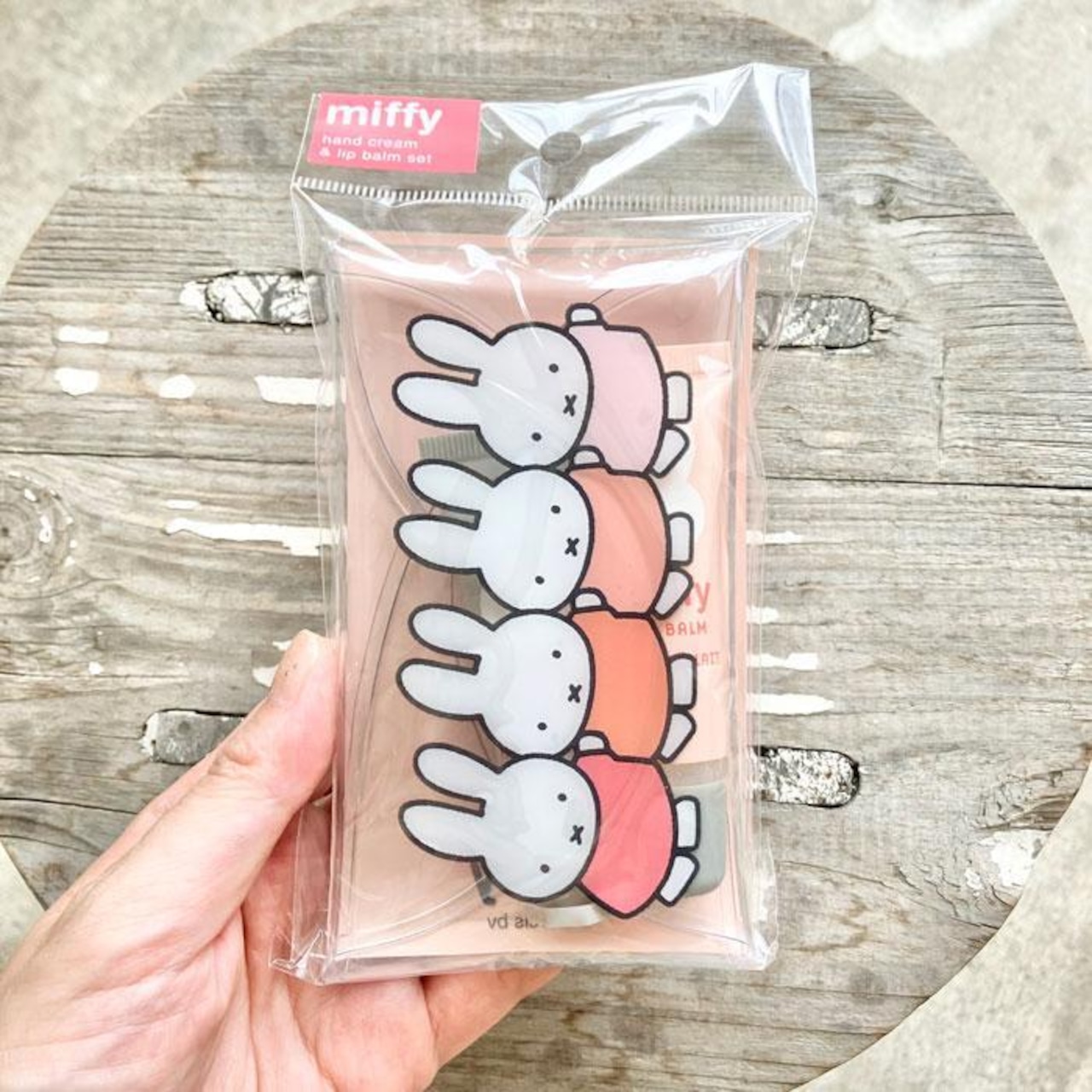 ミッフィー miffy ケースインハンド リップ セット