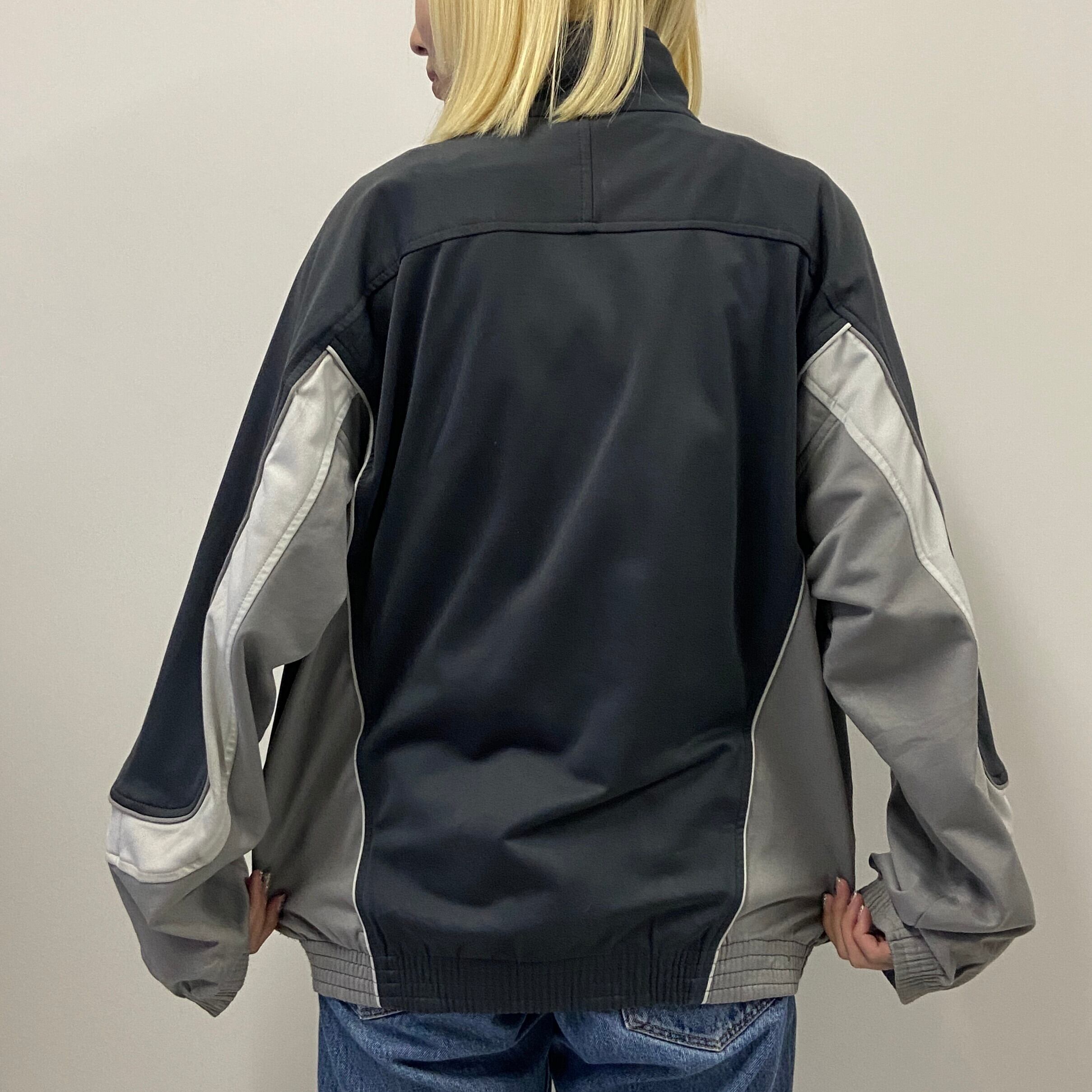 Champion チャンピオン ワンポイントロゴ刺繡 ジャージ トラックジャケット メンズL相当 古着 グレー【ジャージ・トラックジャケット】 | cave 古着屋【公式】古着通販サイト powered by BASE