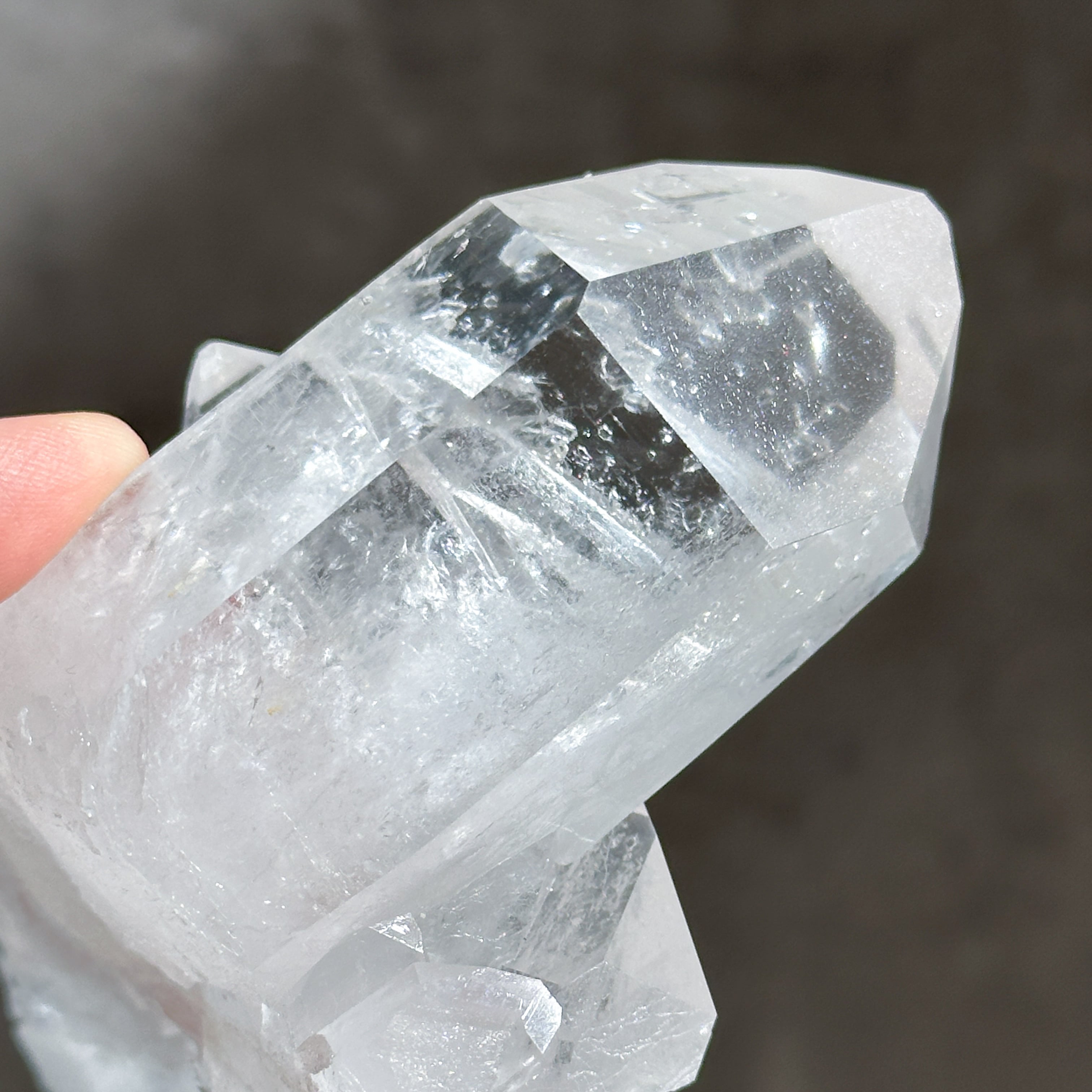 【鉱物商店】稀有品　両面の方解石　クリスタル　クォーツ 大きな結晶◎ゼッカ産水晶クリアクォーツ クラスター93◇ Clear Quartz