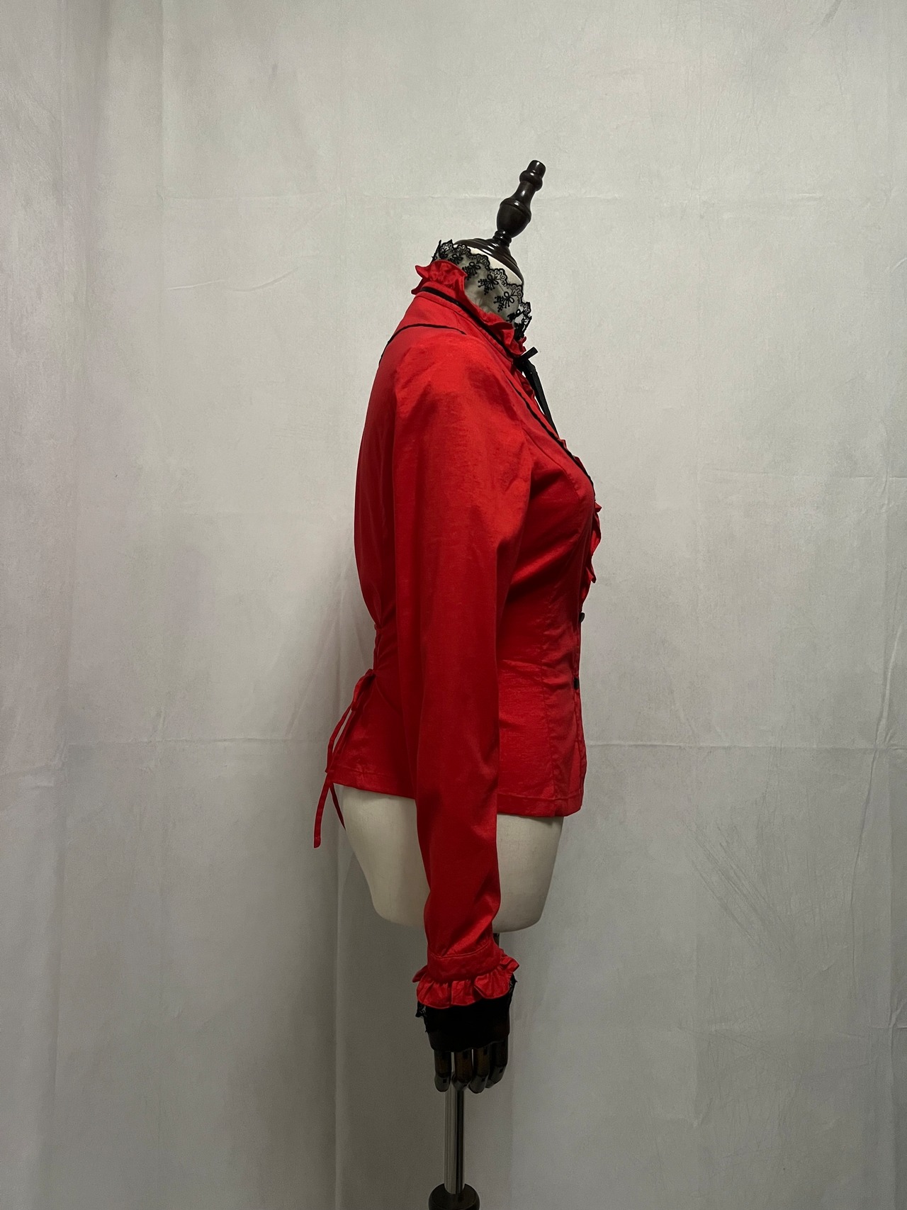 "UNKNOWN" Gothic Fril Blouse
