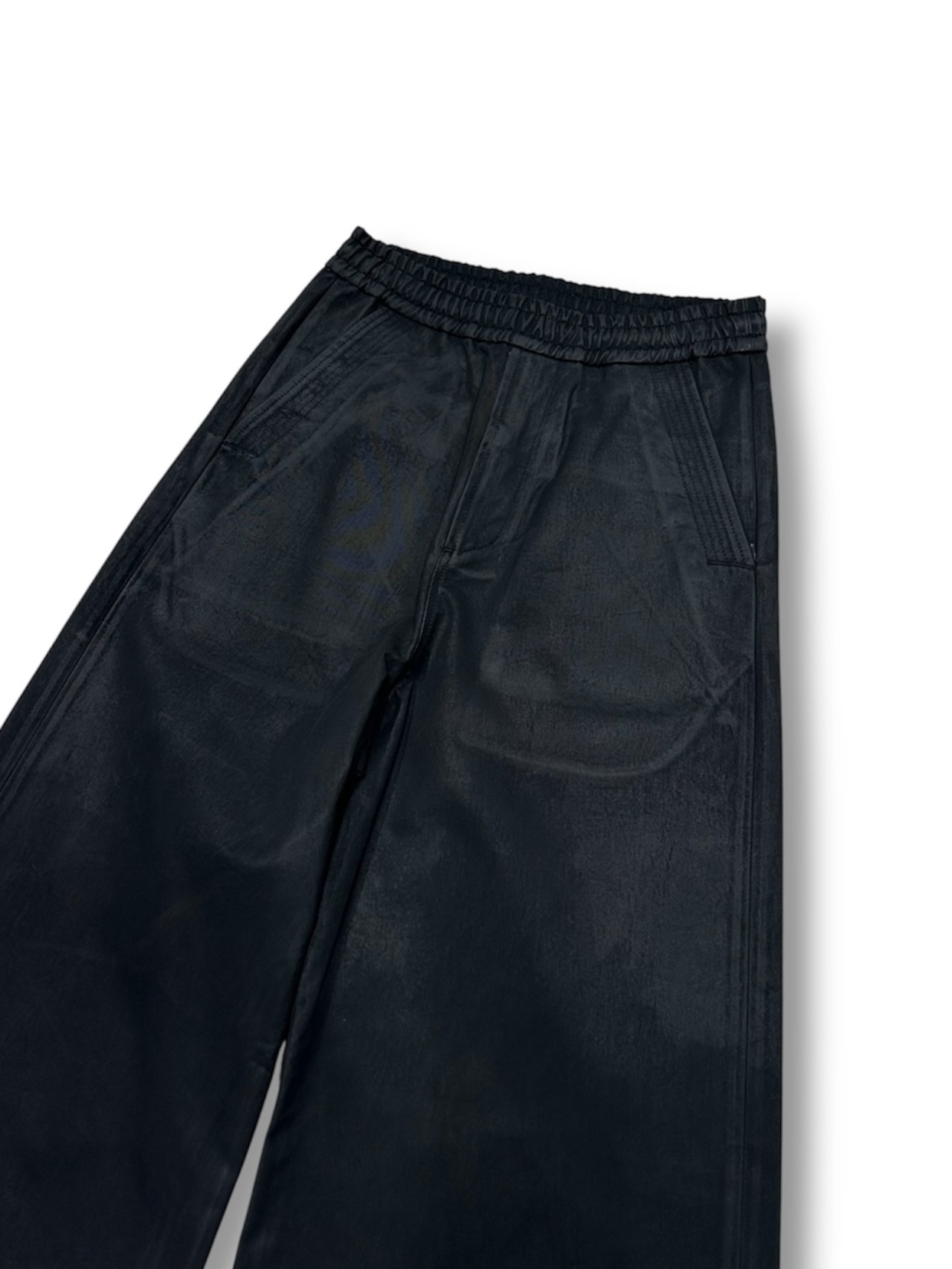 DET BLEV SENT / waxed elastic pants