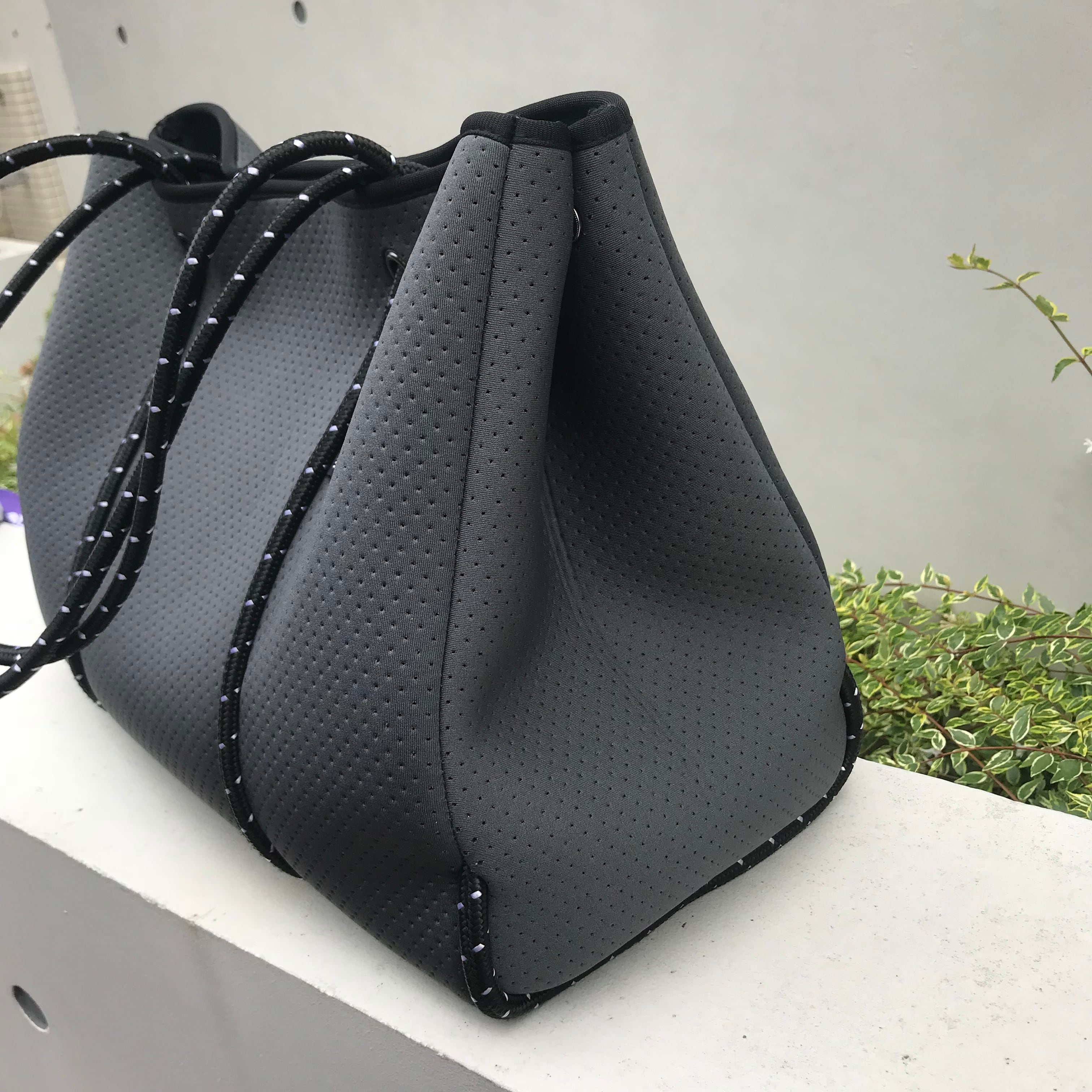 ☆送料無料☆anuenue hawaii☆ネオプレン/ネオプレーントートバッグ