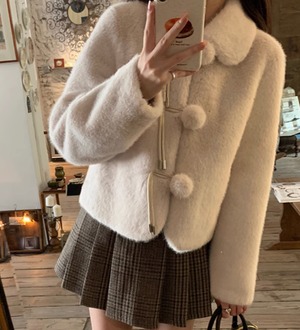 レディース コート 着る毛布 ダウン 上着 ボアコート ムートンコート ボアジャケット ダウンジャケット 膝丈 長袖 ボリューム袖 襟付き 角襟 丸襟 Aライン フェミニン もこもこ ふわふわ ふっくら ファスナー ポケット 前開き ヴィンテージ ダウン ボア ファー フェイクファー 厚手 裏起毛 かわいい 主役級 存在感 ヴィンテージ ラブリー キュート ロリータ カントリー ロマンティック ナチュラル 冬 誕生日 ママ マタニティ デート お出かけ 旅行 女子会 休日 双子 韓国 オルチャン コーデ