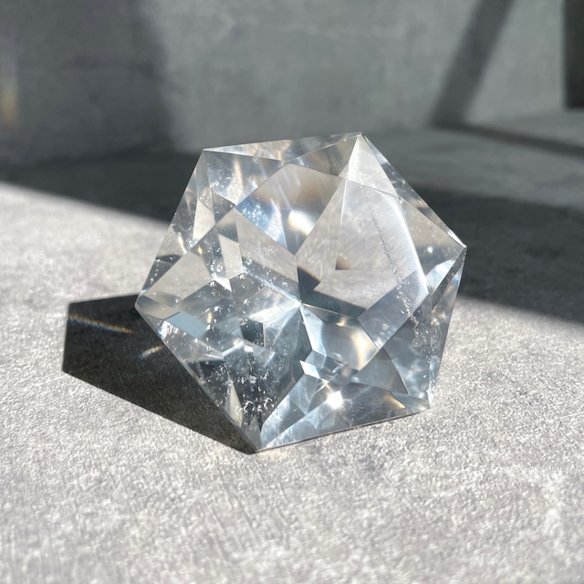 【高品質】透明感完璧◎ミナスジェライス産クリアクォーツ ダイヤモンドカット06◇Clear Quartz Diamond◇天然石・鉱物・パワーストーン