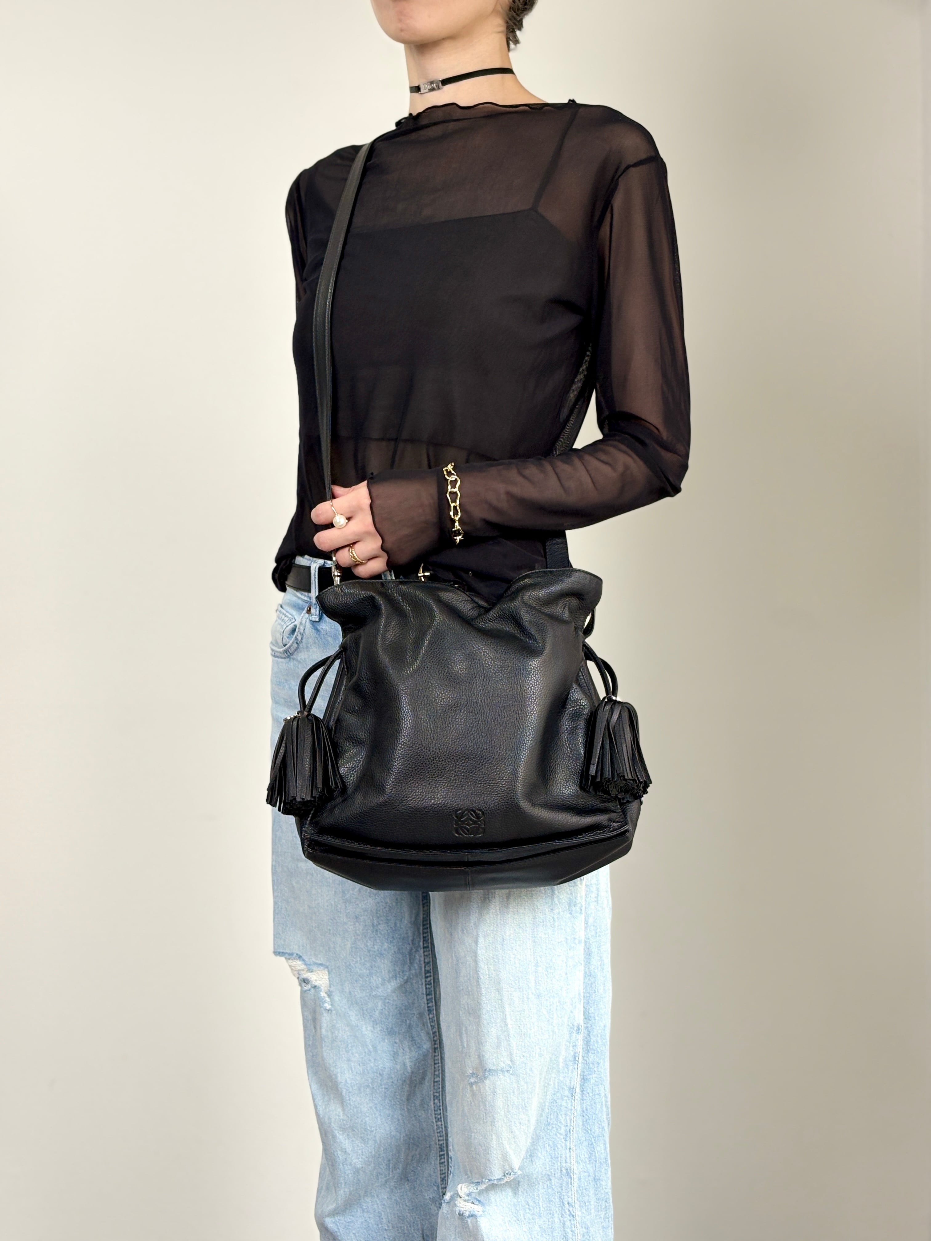 LOEWE ロエベ ショルダーバッグ ブラック アナグラム ナッパレザー