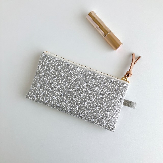 刺し子のポーチ14㎝/リネン(ライトグレー)白