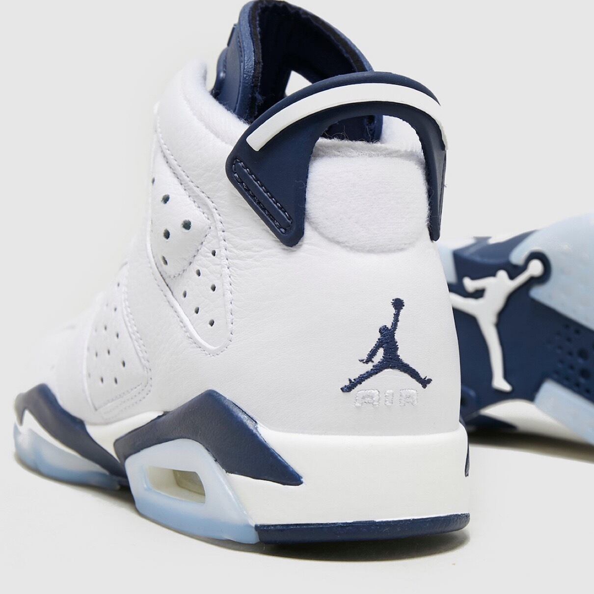 NIKE Air Jordan 6 Retro