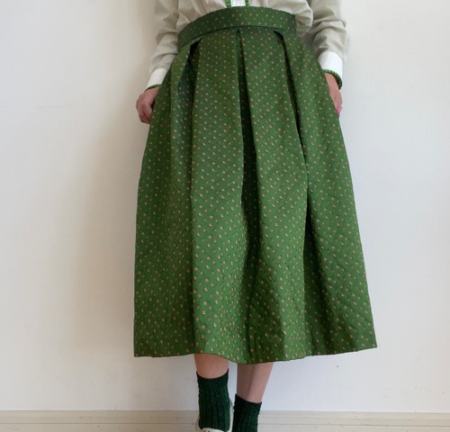 78オリジナルViennaグリーン✖️ピンクフラワータフタタックフレアースカート（Austria)：¥26,000＋TAX