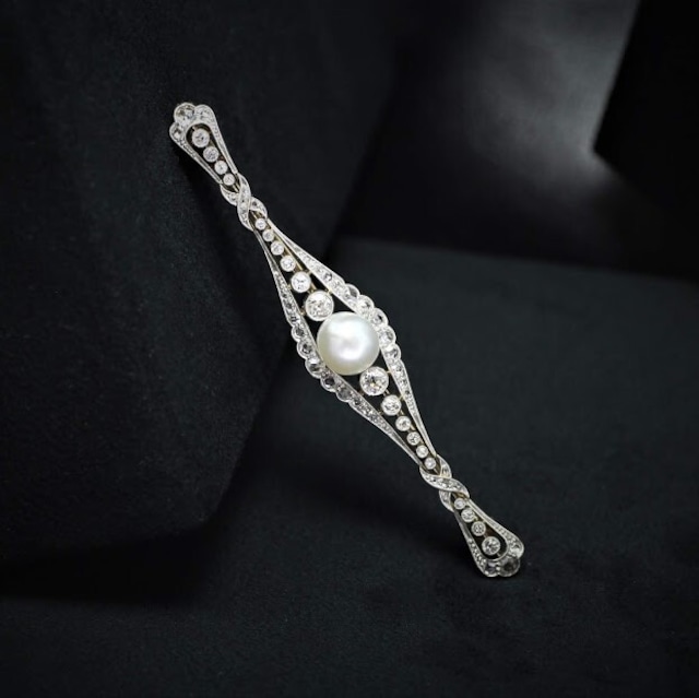 Marvelous Edwardian Diamond & Pearl Brooch 　エドワーディアン　パール　＆　ダイヤモンド　ブローチ