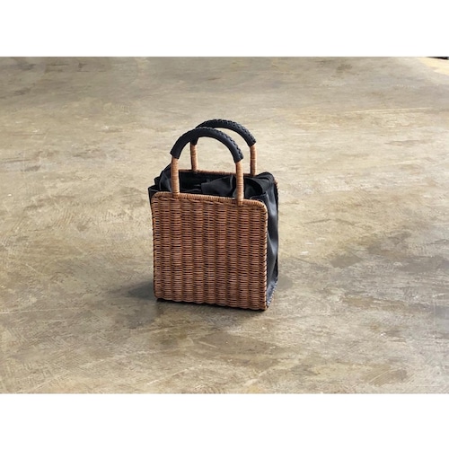 再入荷 The Bagmati(バグマティ) Rattan Wicker×Leather Square Handle Bag