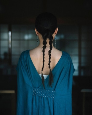 モン族 手刺繍 春分ドレス(玉留め刺繍)