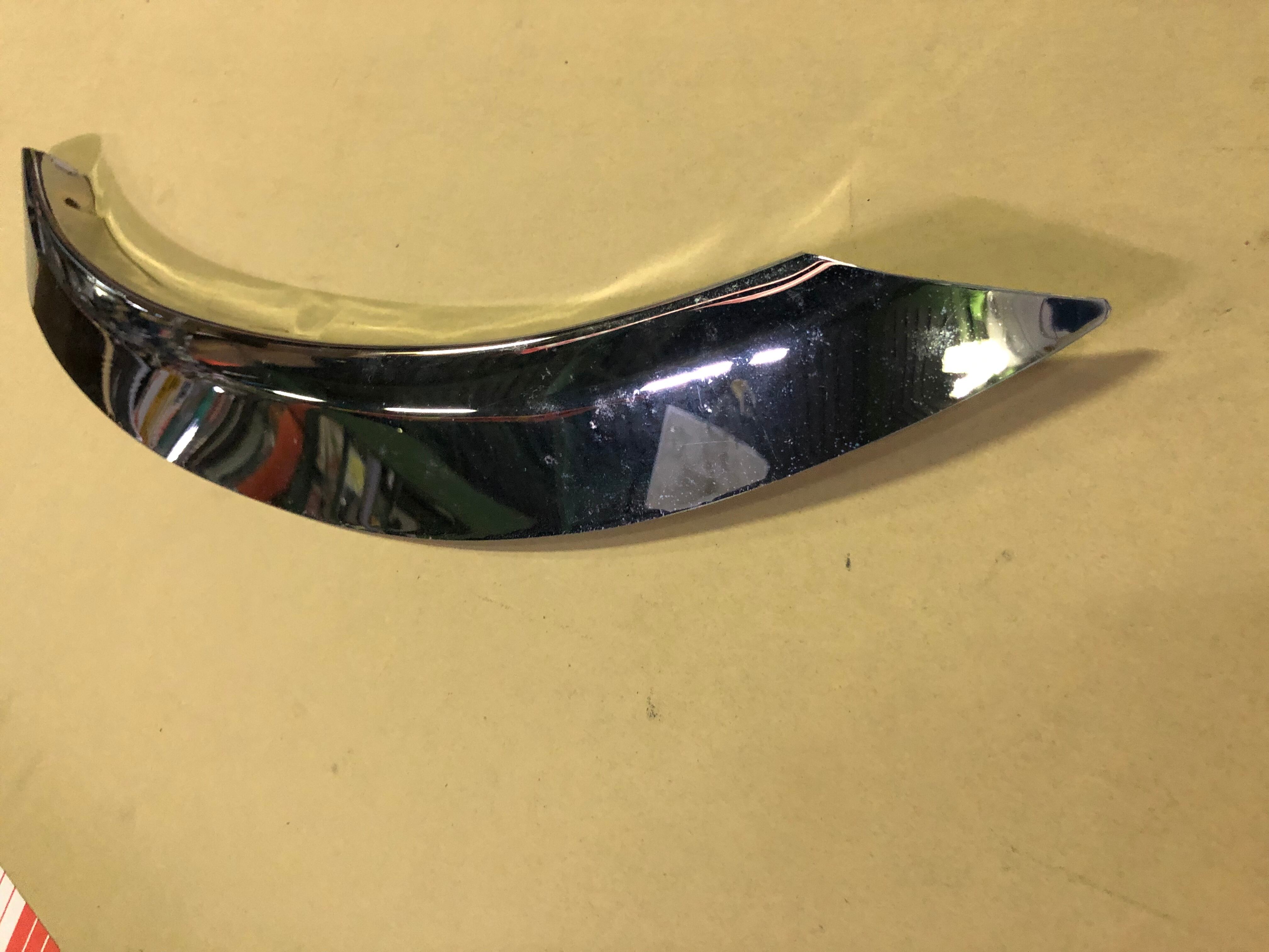 当時物 新品 MS130 フェンダートリム 13クラウン 族車 ハイソ 当時物\u201dメッキ フェンダートリム [クラウン MS-130] オーバー