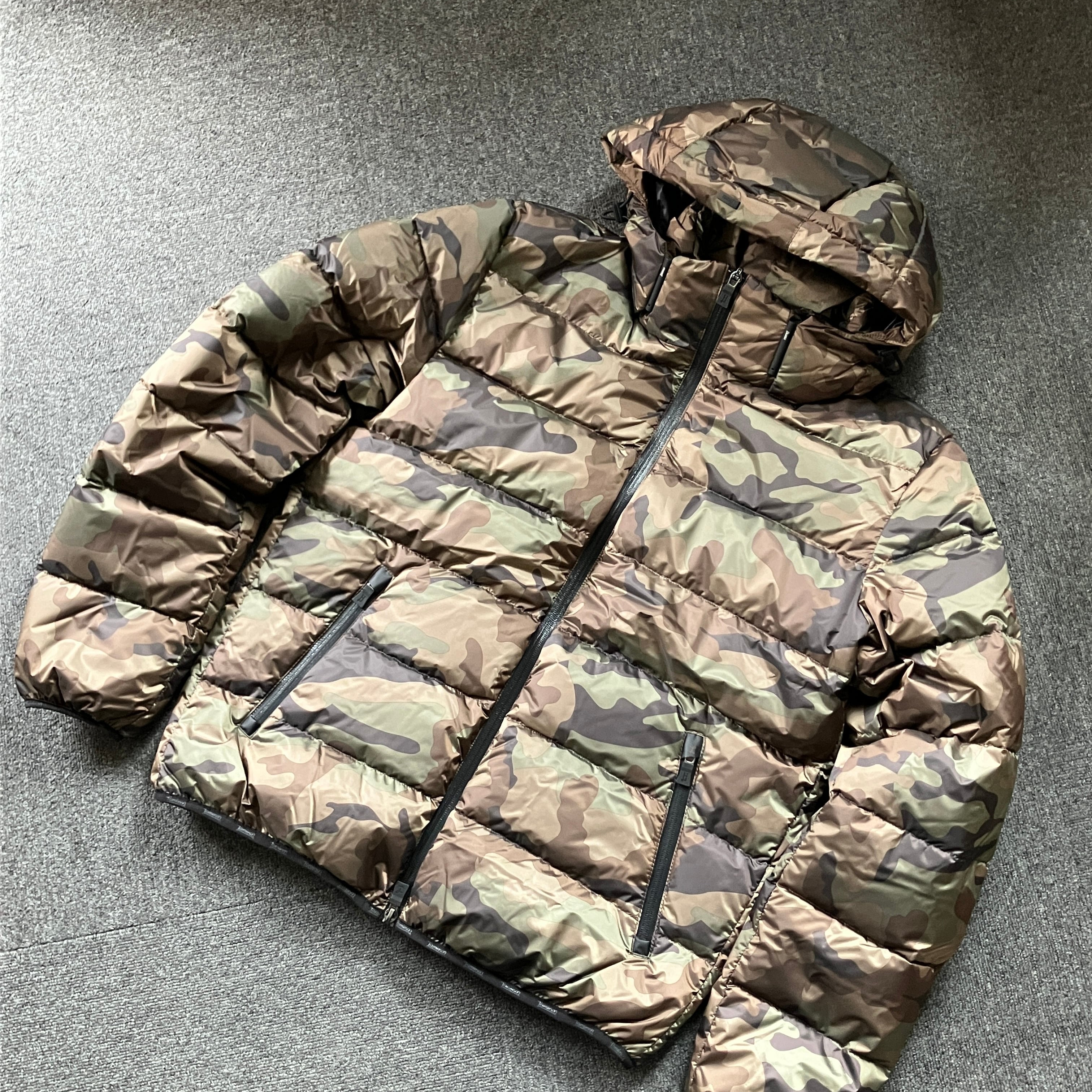 HERNO CAMOUFLAGE DOWN JACKET《50》 | safarionline