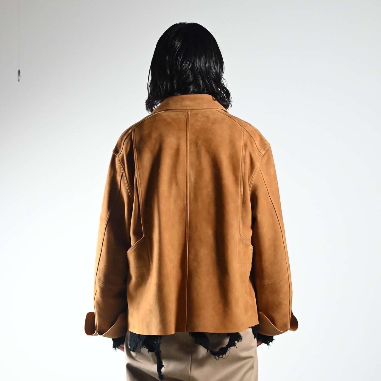 barbell object / leather jkt