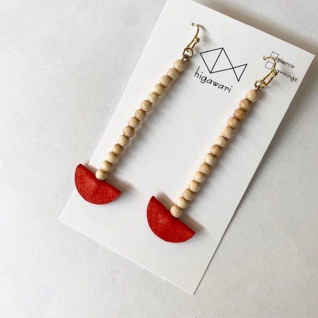 higawari :wood gyozaピアス