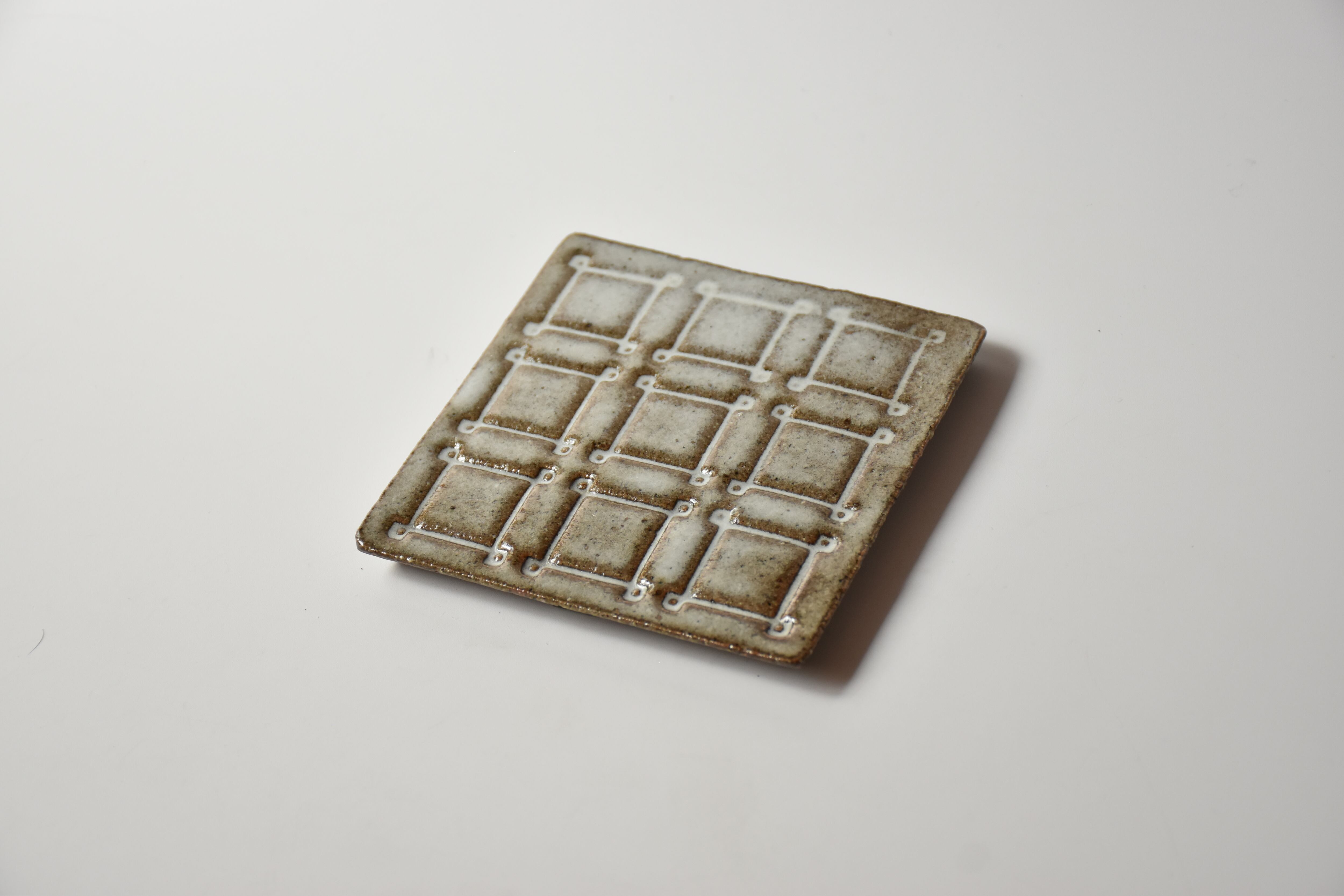 小代瑞穂窯　福田るい　しのぎ皿　4枚セット 小代瑞穂窯 / 福田るい : しのぎ 5寸皿 斜めしのぎ 白 | 器と暮らし 旅船頭