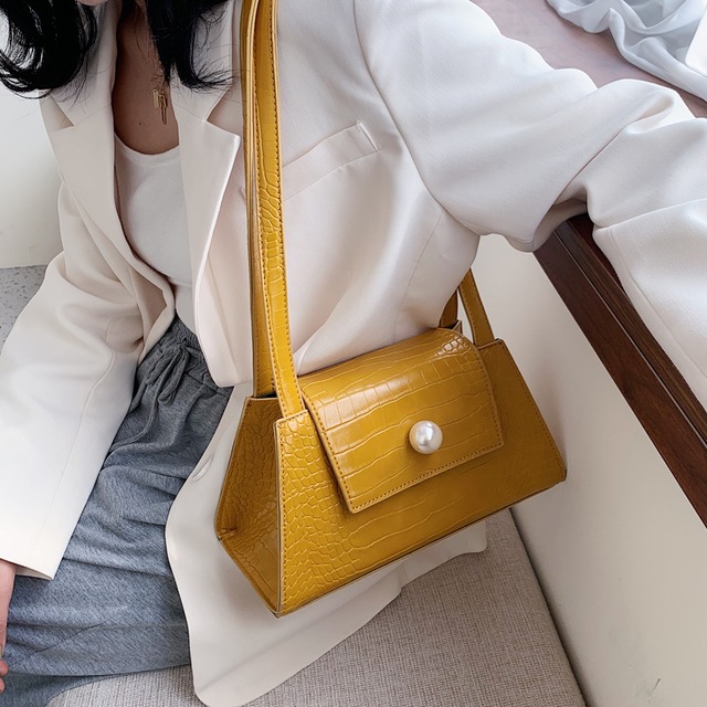 -エンドバッグ、洋風レディースバッグ、2020年人気の新しい流行のファッションレディースショルダーバッグ、ワイルドネットレッドアンダーアームバッグ 手作りハンドバック83259168862