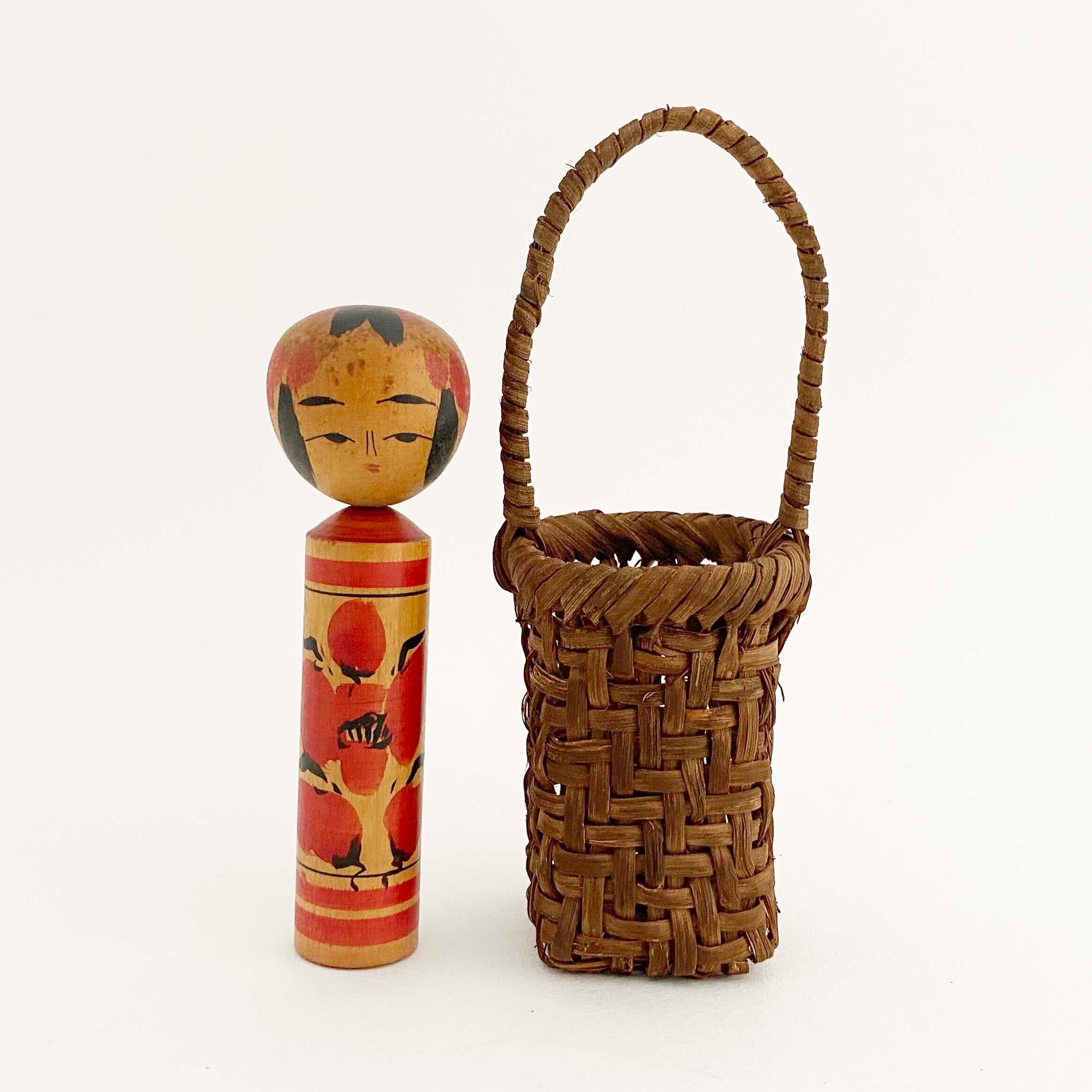 葡萄蔓かご+こけし 小(作並系 / 鈴木昭二工人)