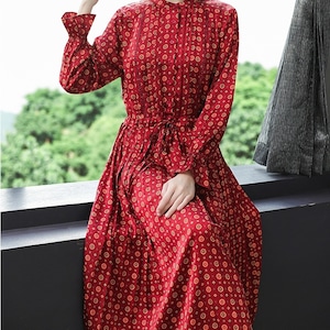 長袖 ワンピース プリーツ エレガント Aライン フレア プリーツ シフォン ウエストマーク ウエストリボン かわいい 大人可愛い きれいめ 大人 上品 おしゃれ お洒落 レトロ 大人可愛い 大人女子 ラブリー キュート ガーリー 主役級 存在感 赤 レッド 柄 春 夏 秋 謝恩会 結婚式 二次会 披露宴 学生 通学 デート お出かけ 女子会 着回し 普段使い 重ね着 韓国 韓国系 オルチャン ファッション コーデ モテ インスタ映え 10代 20代 30代 40代