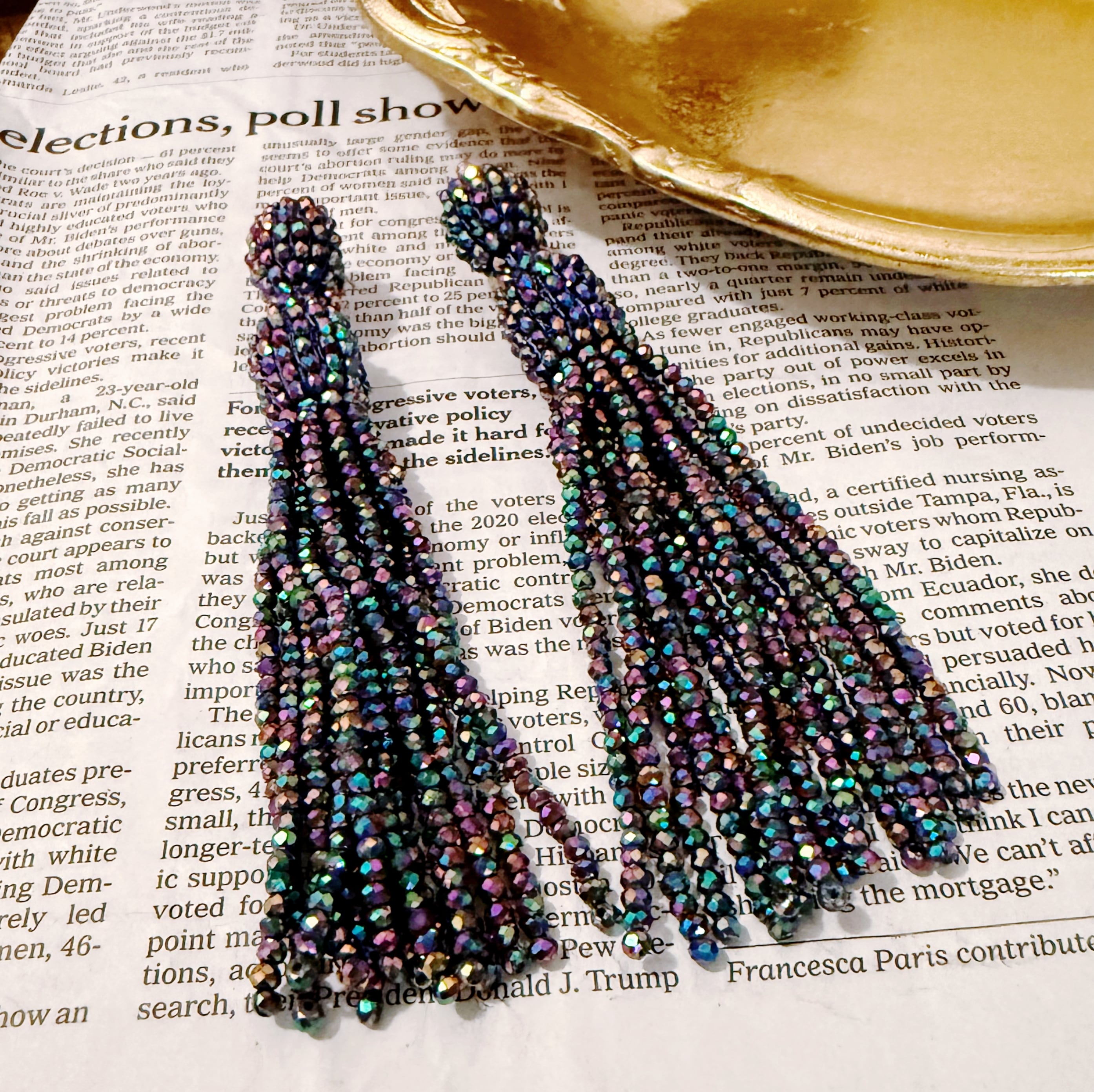 タッセルロングピアス miroitant (ミロワントン)/ブリエ ドゥ ミル フ