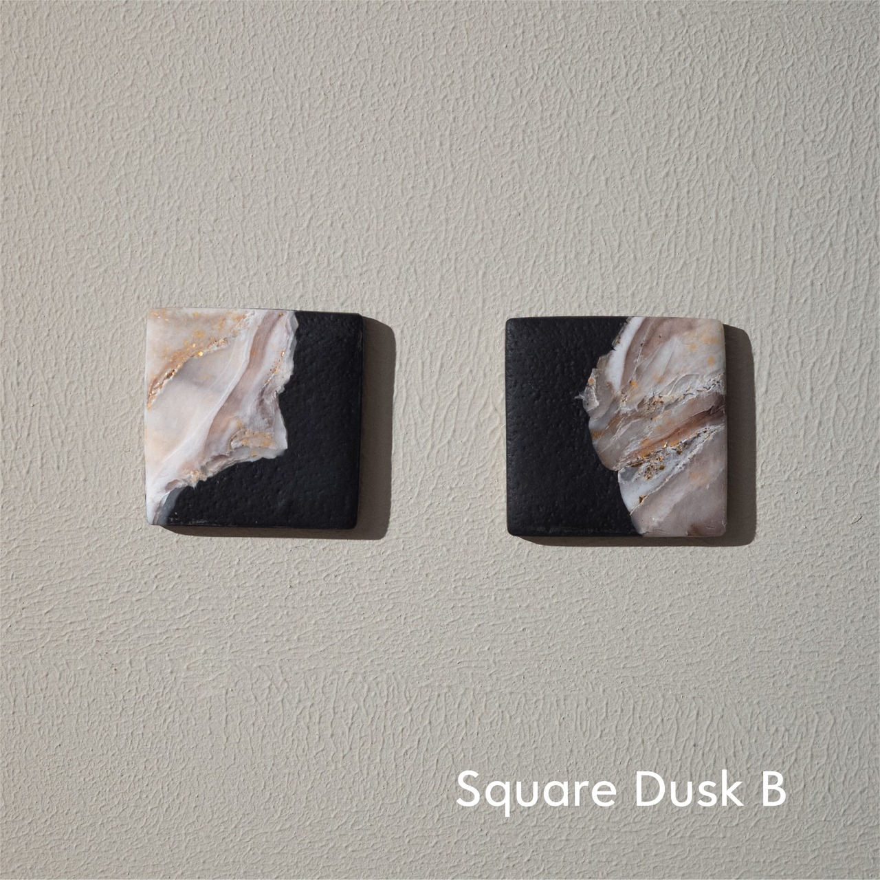LOOP hogu v1 : Square Studs