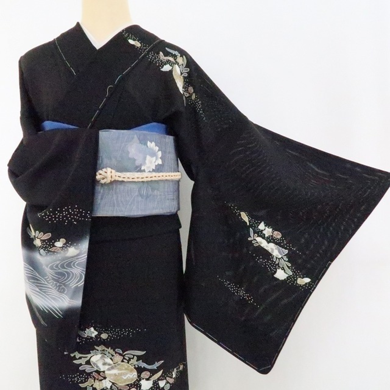 新品 絽 金駒刺繍 夏着物 仕付け糸付 正絹“短夜に響く賑やかでお洒落な