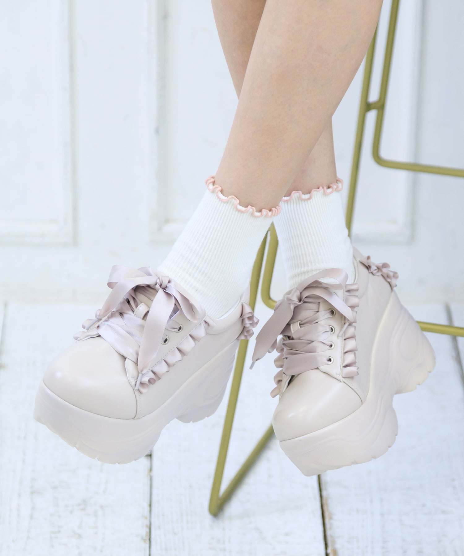 pium フリルベルトボリュームスニーカー L 厚底