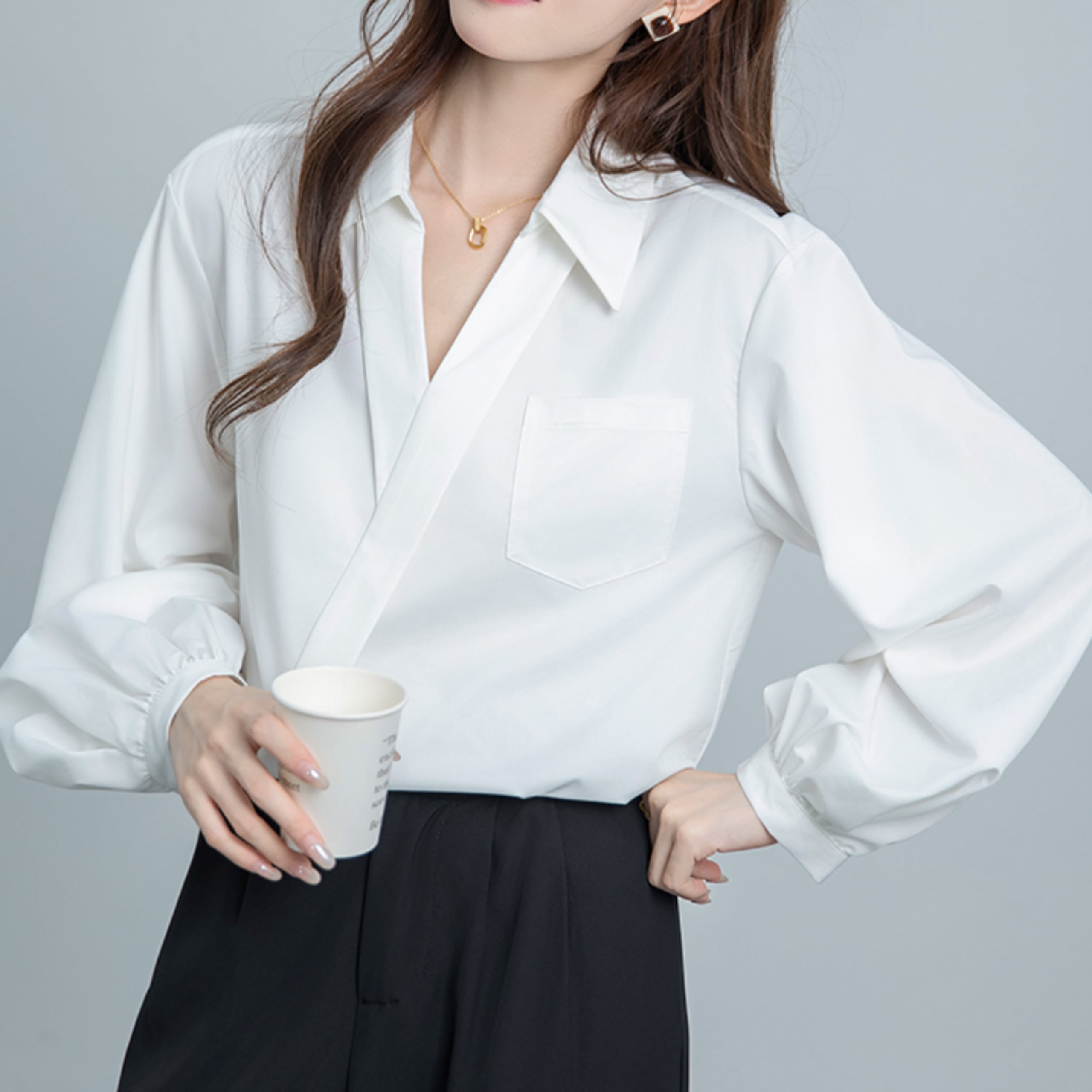 バルーンスリーブVネック ブラウス(2color) A1087