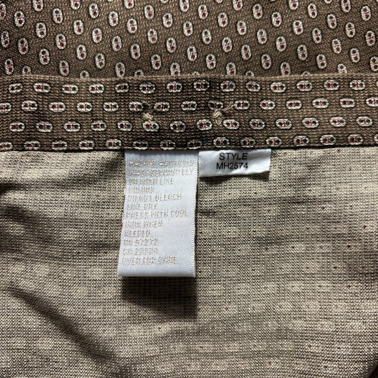 PERRY ELLIS small pattern silk rayon shirt