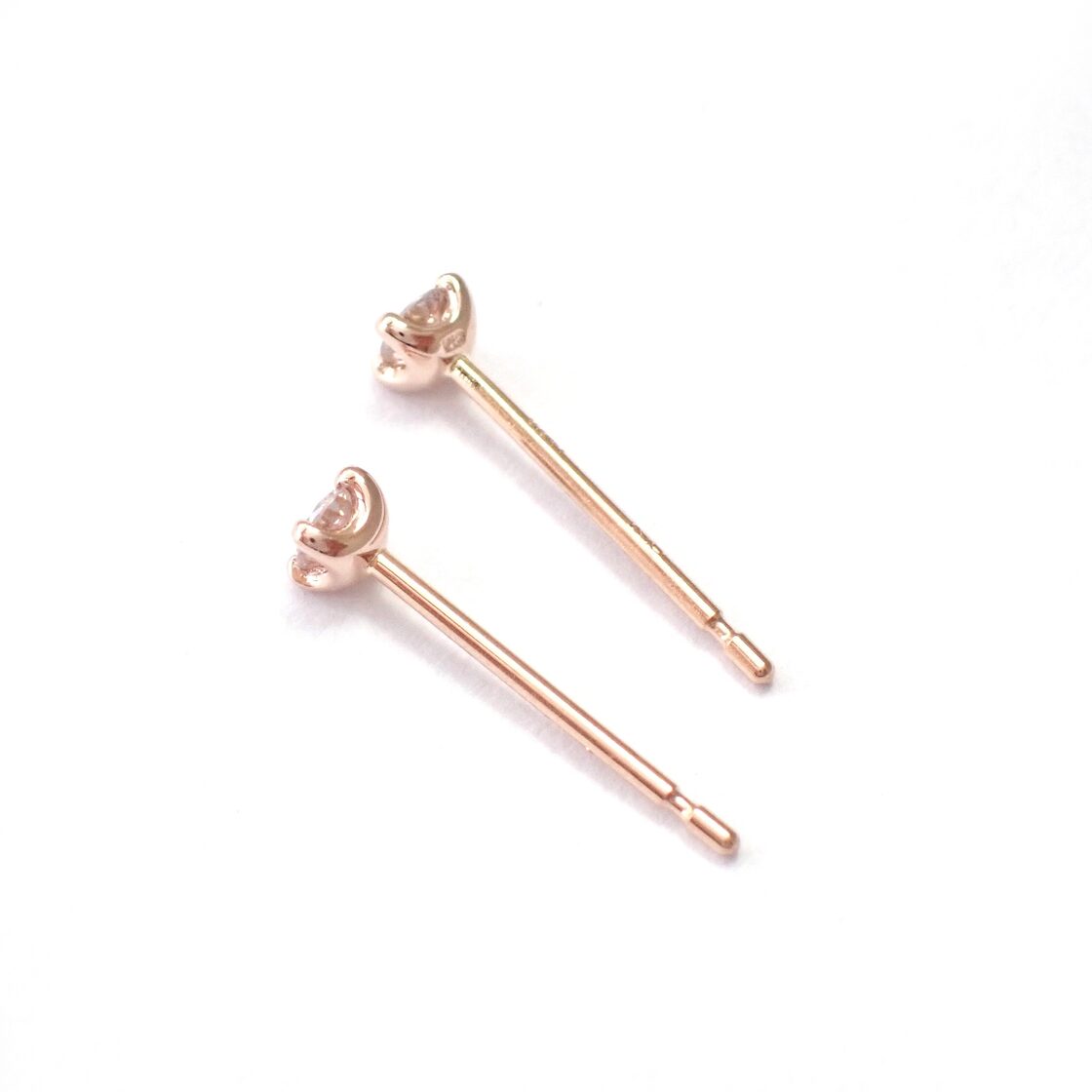 新品 日本製】 K18PG ピンクゴールド 金 0.086ct Light Pink  