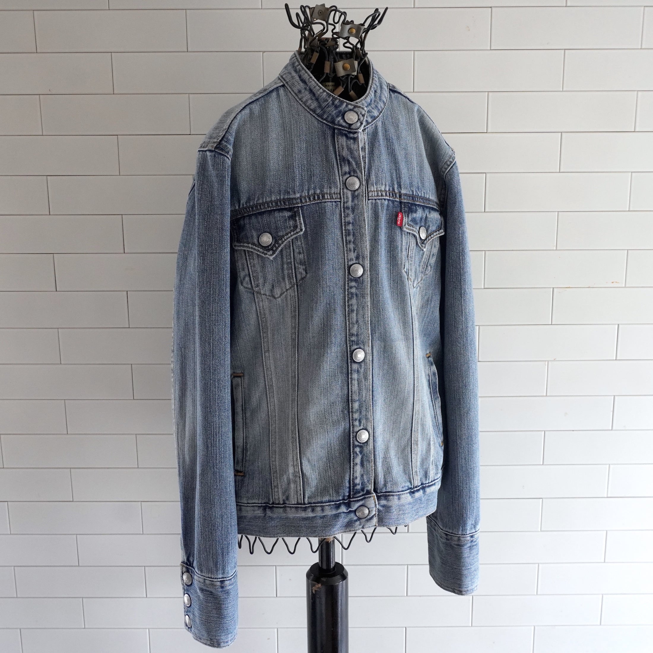 2000's [Levi's] 