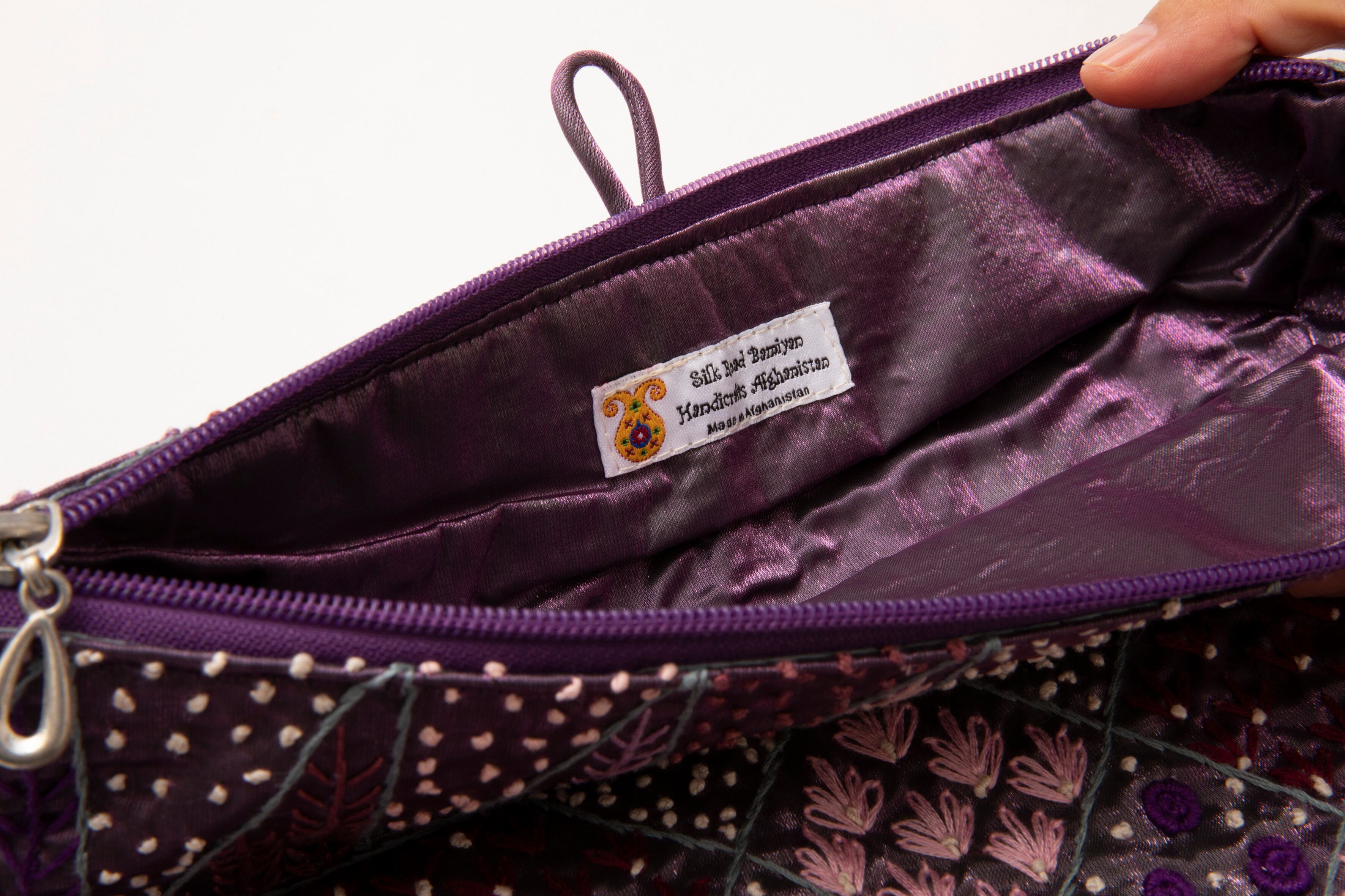 bonbon / アフガニスタン刺繍クラッチバッグ〈シルク〉 | iandada