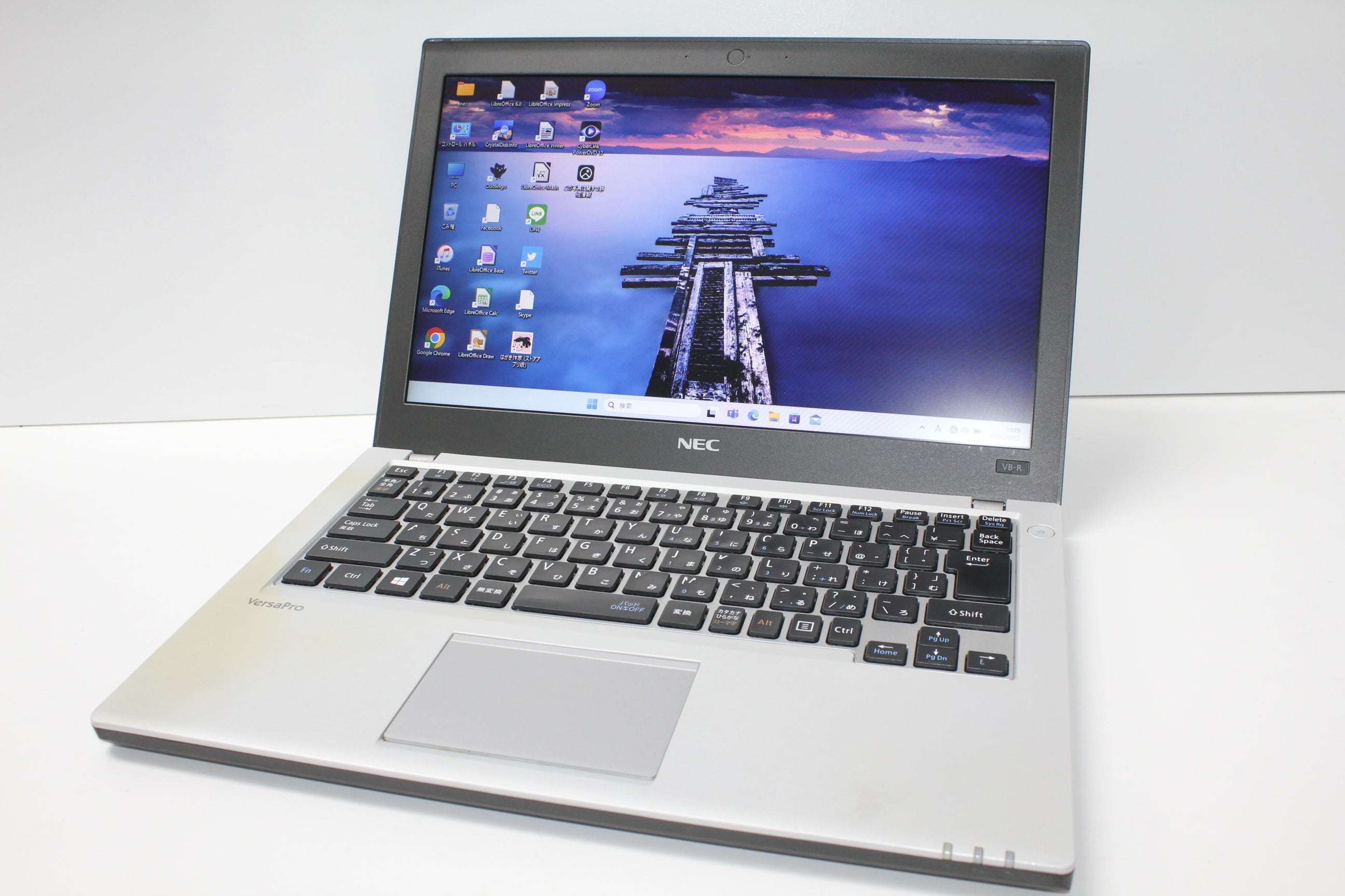中古ノートパソコン】NEC〈LaVie N14〉第11世代Core i7/SSD512GB