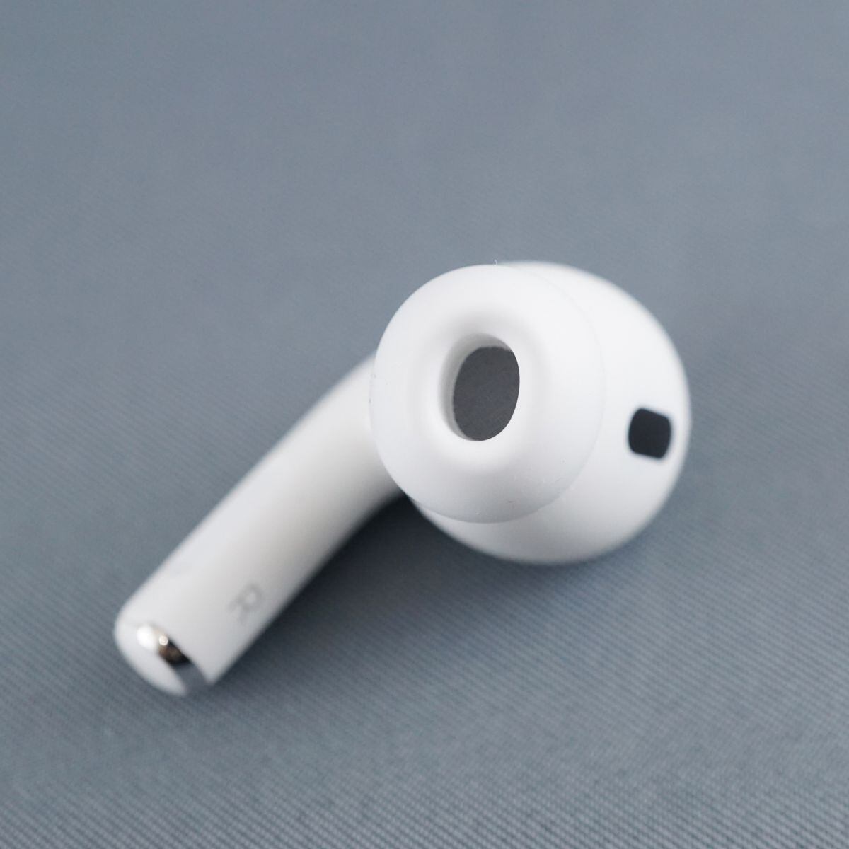 AirPods Pro エアポッズプロ 第二世代 純正 A2698 R 右耳 Apple