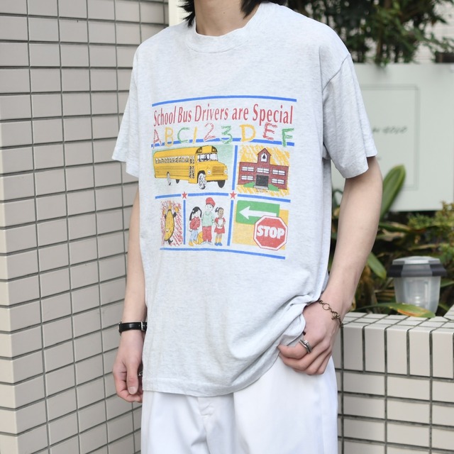 90's heartfelt print tee
