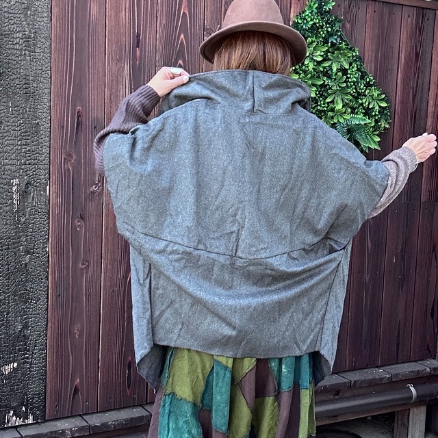 ビッグポンチョカーディガン