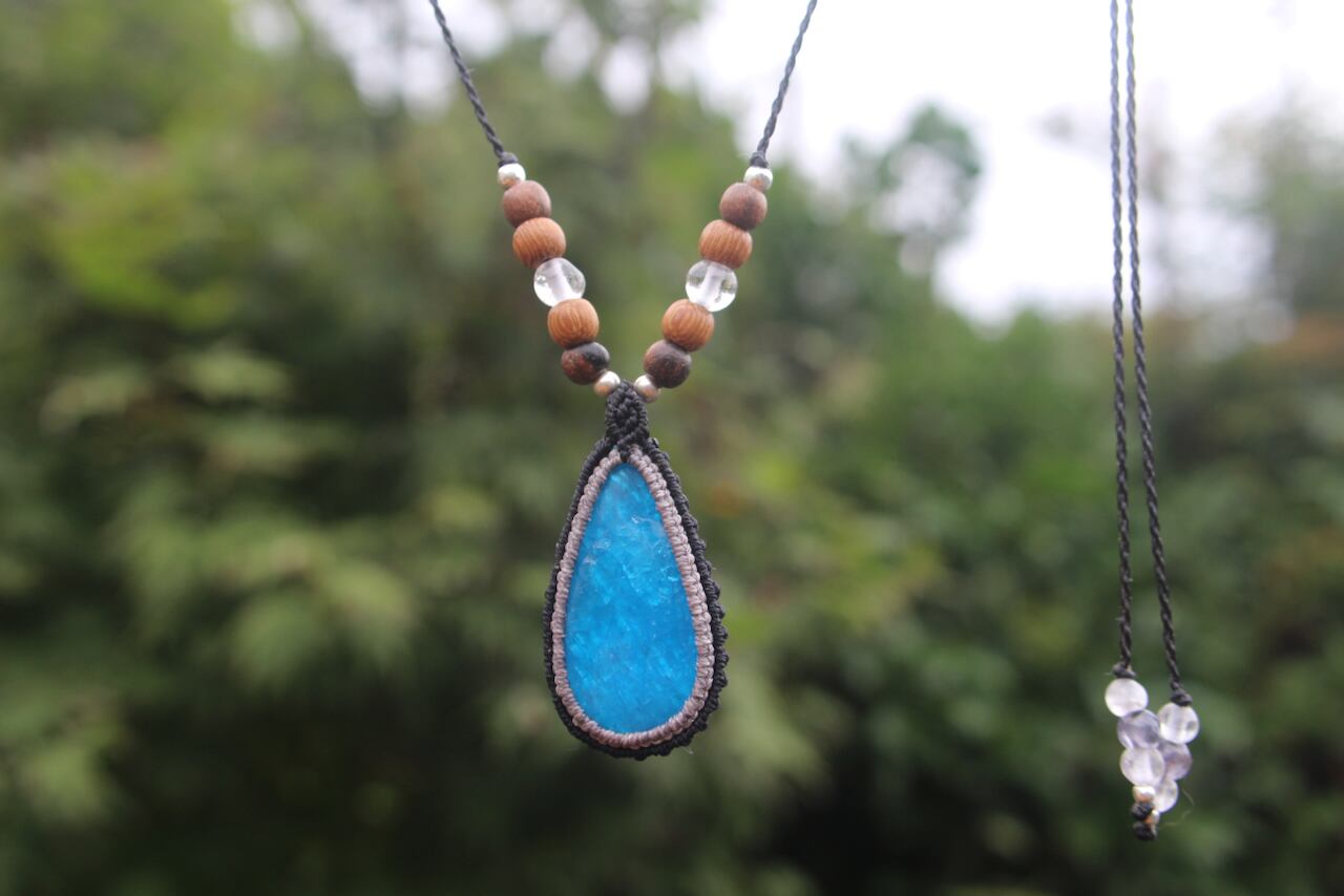 Blue Apatite  micro macrame woody pendant