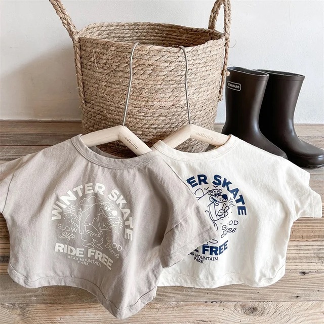 ロゴプリントTシャツ