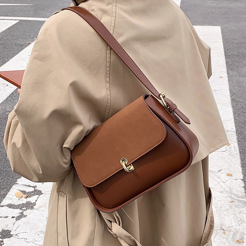 スタンダードオータムウィンタースタイル レトロ 秋物 冬物 スクウェア メッセンジャーバッグ Tiancai_Wing_Bag49573145455