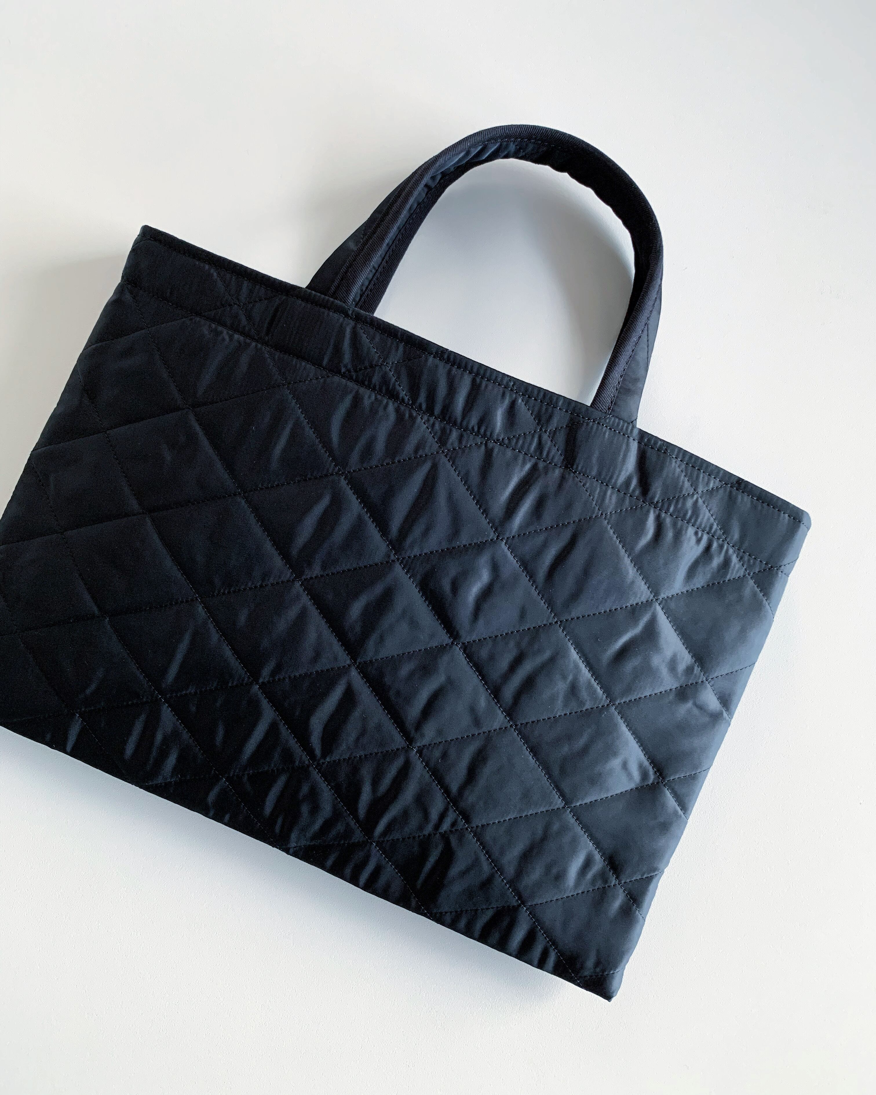 BIBI bag. “MIDDLE” quilting cloth Black | OFFICIAL ONLINE STORE