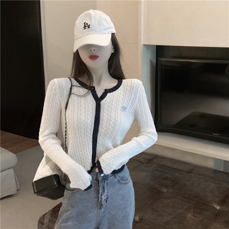 【新作】【送料無料】 秋の新デザインニッチ麻模様対照的な色のセーターインターネット有名人超ホットで慎重なショートトップジャケット 0316544698936