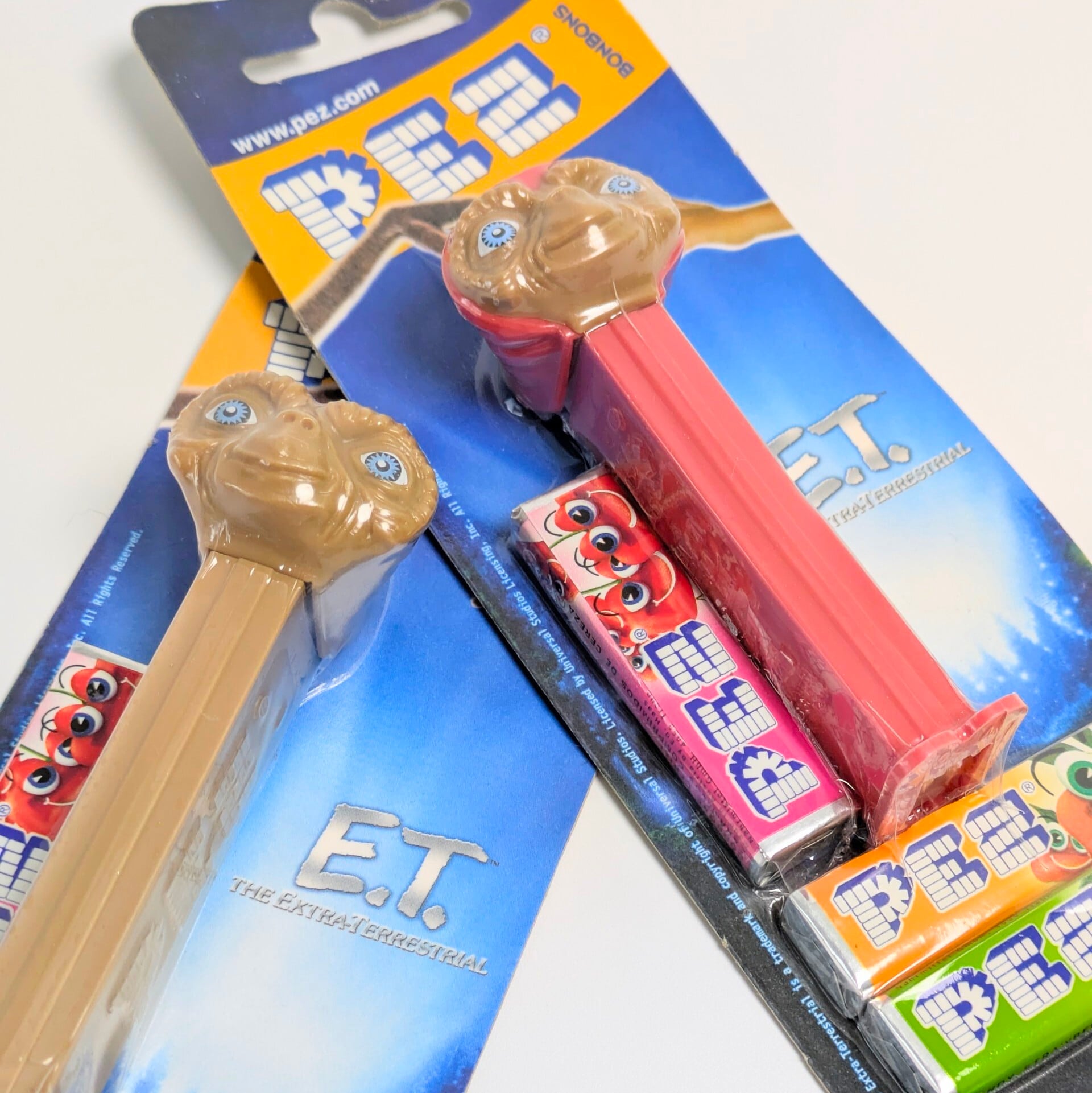 ☆ DEADSTOCK ( MINT ON CARD ) / VINTAGE 90'〜early 2000' ☆【 E.T. ( イーティー )  】PEZ / ペッツ / レッドステム 〚アメリカン雑貨 アメトイ〛