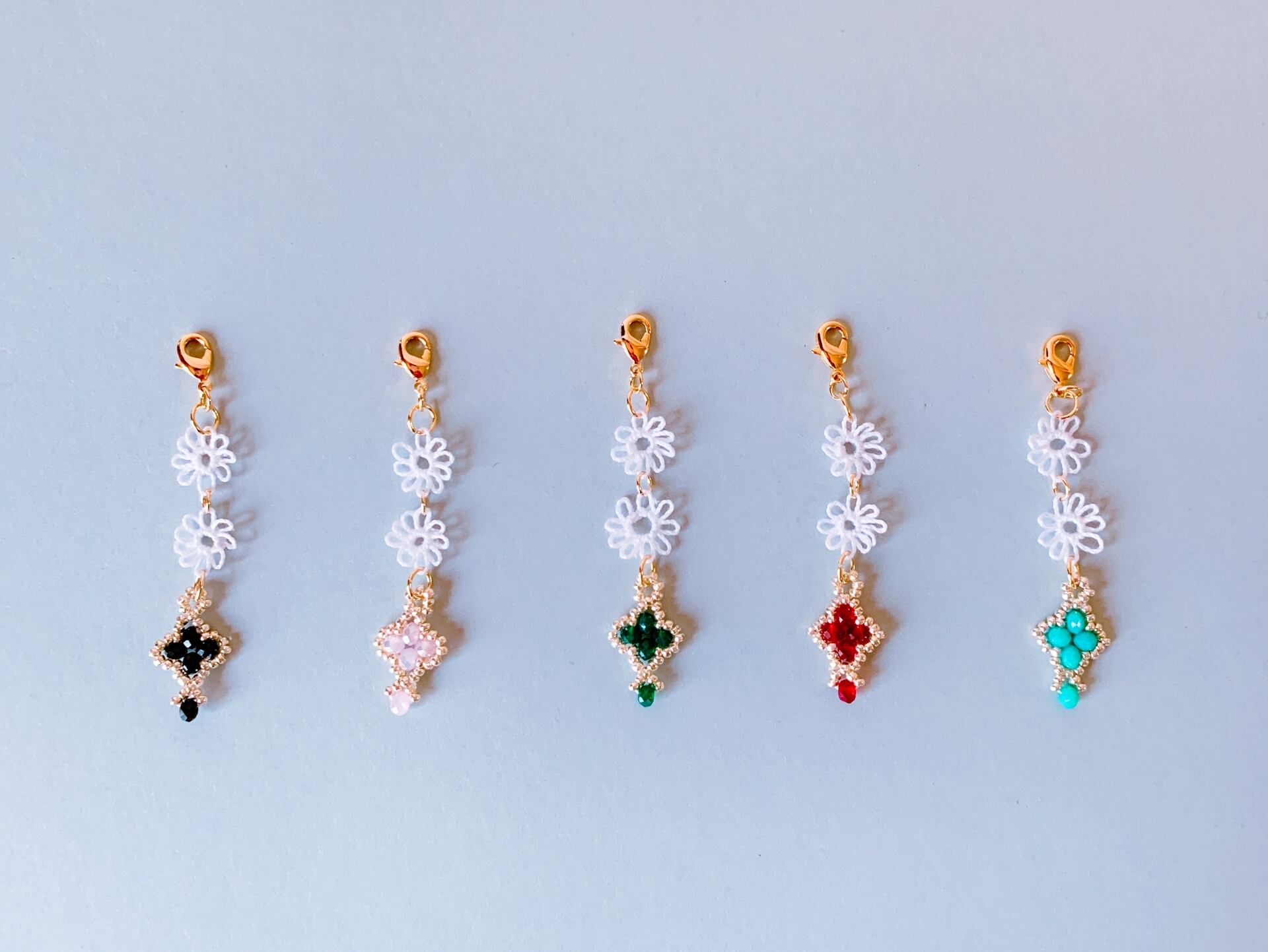 Loulou マスクチャーム ビーズステッチ タティングレース Loulou