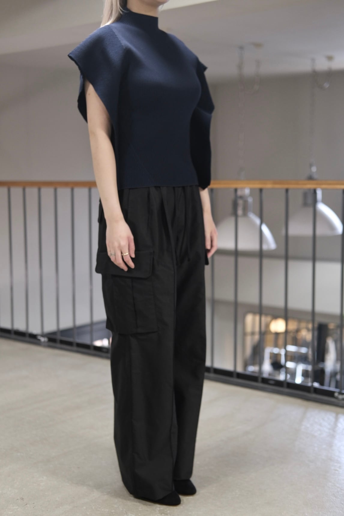 CFCL】PORTRAIT CREASE TOP -NAVY- | loop