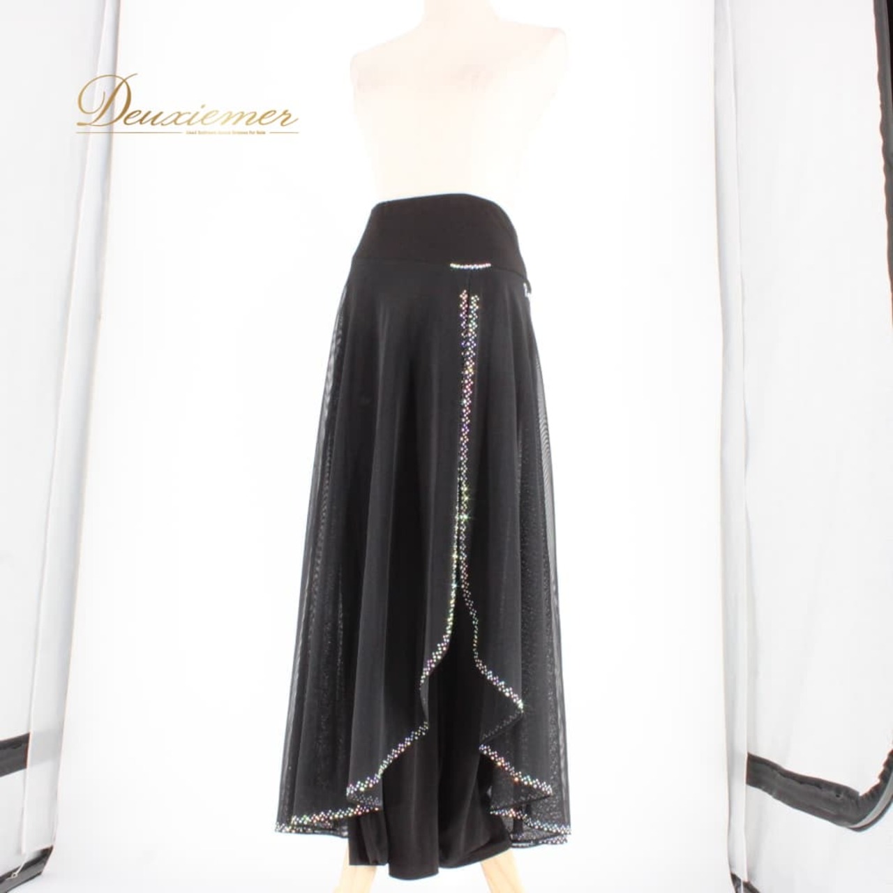 社交ダンス 衣装 スタンダード パンツ ボトムス ズボン レッスンウェア レディース Roger ブラック系 ラインストーン レース 練習着 フォーマル スタンダード用 ロング丈 ラインストーン付き キラキラ タイツ風 レース風 メッシュ風 フリンジ風 きらめき ダンス衣装 ロジャー M L相当 ウエストゴム 伸縮性 ストレッチ ワンピース風 パーティー ブラックドレス コーディネート相性良